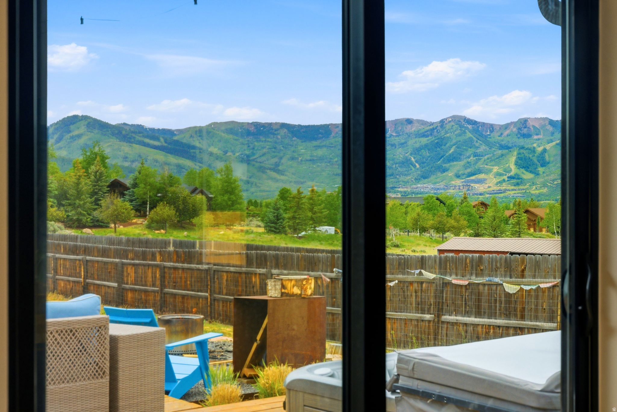HIGHLAND ESTATES - Residential