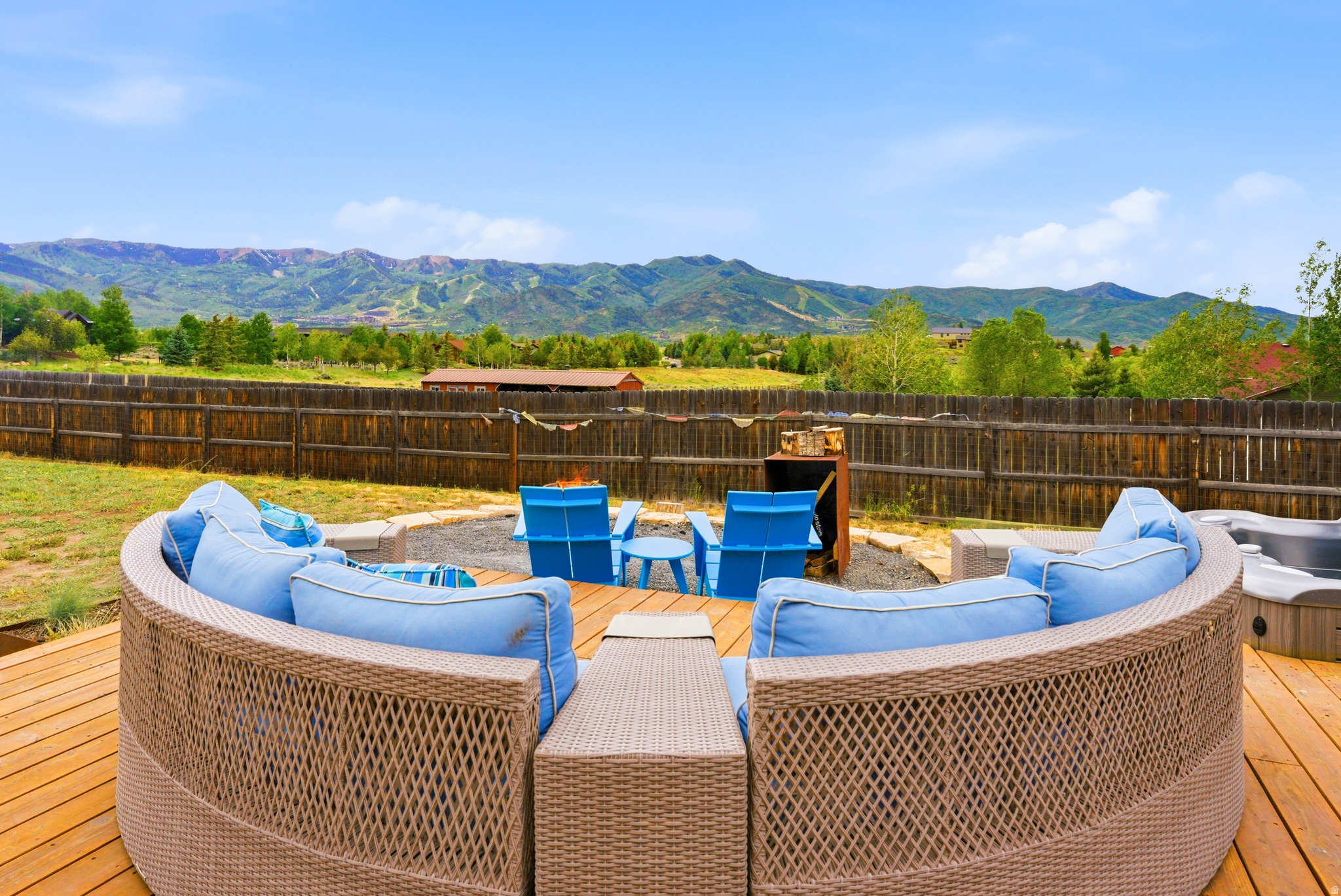 HIGHLAND ESTATES - Residential
