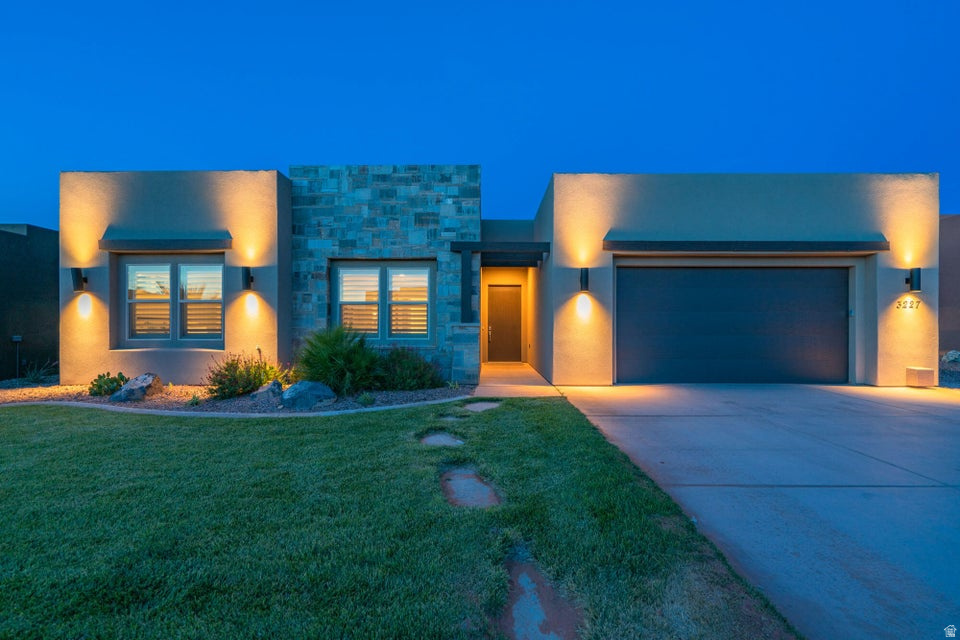 RETREAT AT SAND HOLLOW - Residential