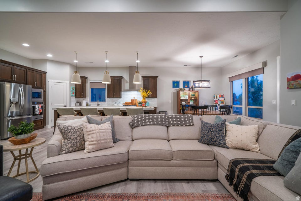 RETREAT AT SAND HOLLOW - Residential
