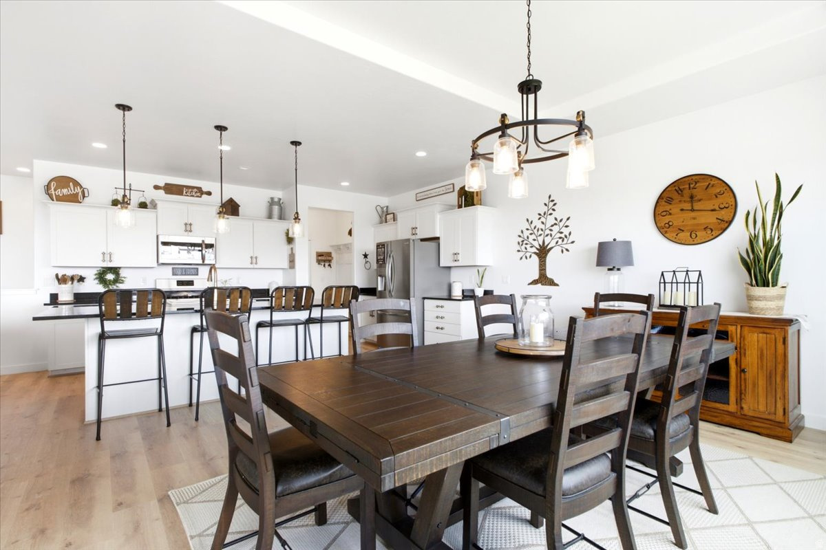 PASTURES AT SADDLEBACK - Residential