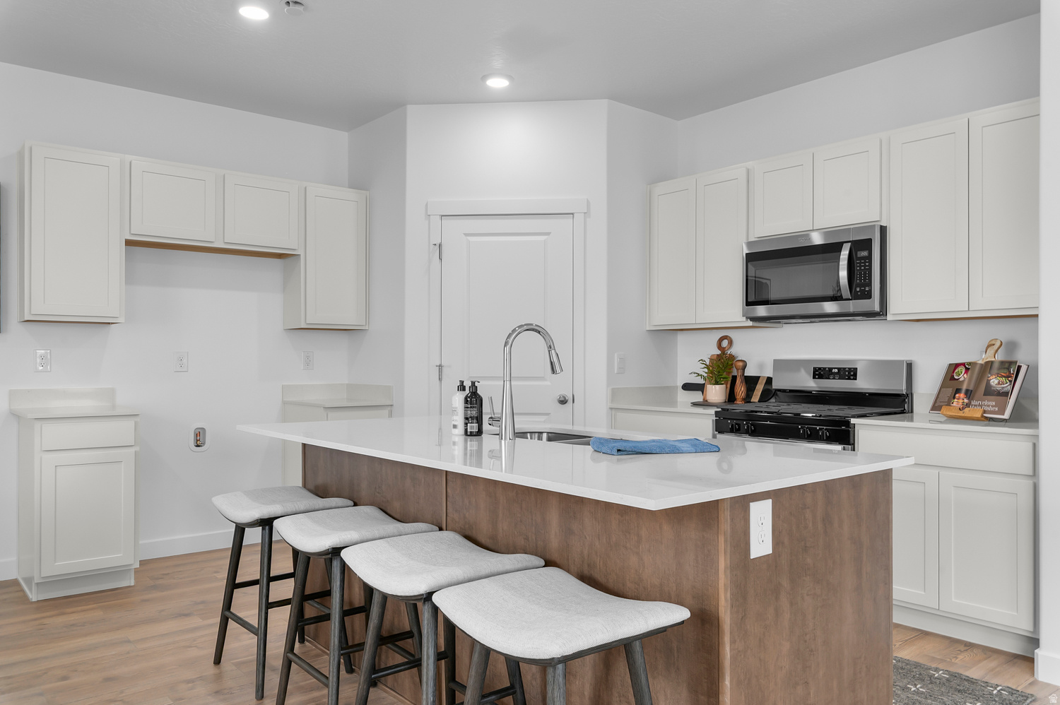 INVERNESS BY D.R. HORTON - Residential