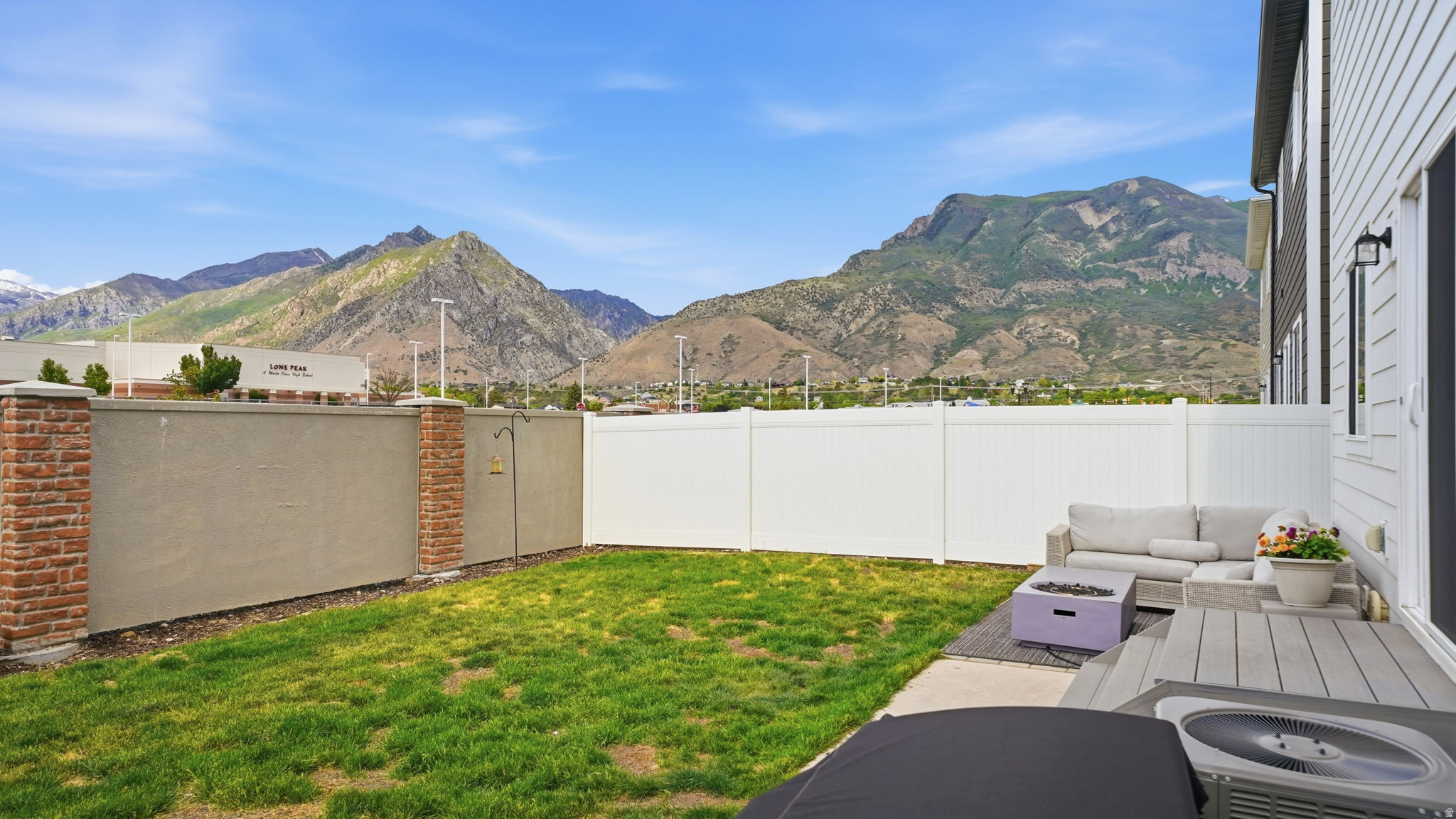 RIDGE - Residential