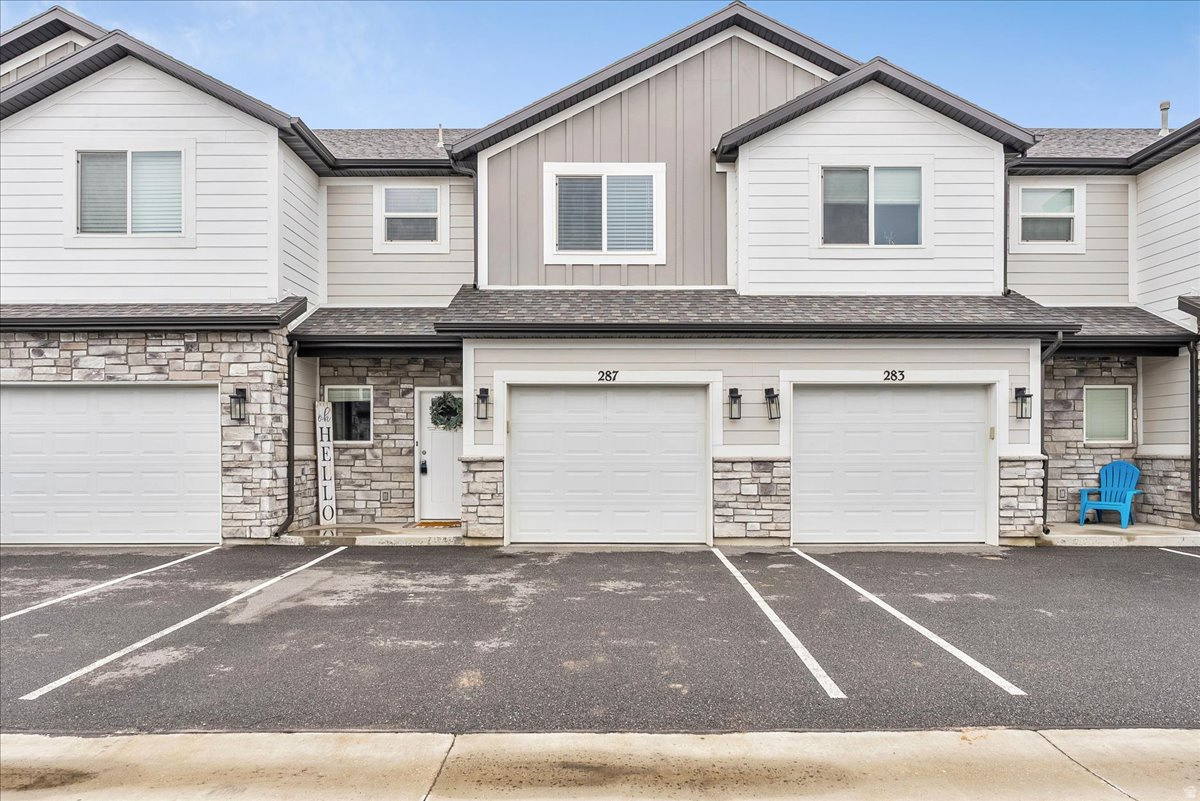 Welcome to this beautiful 3-bedroom, 2.5-bath townhome located in the heart of Morgan. Built with comfort and functionality in mind, this home offers an open-concept main level filled with natural light, a modern kitchen with granite countertops and stainless steel appliances, and seamless flow into the living and dining areas-perfect for everyday living or entertaining. Upstairs, you'll find three spacious bedrooms, including a primary suite with a private bath, while the fully fenced patio provides a low-maintenance outdoor retreat. With an attached garage, thoughtful finishes throughout, and convenient access to outdoor recreation, schools, and local amenities, 287 N 100 W delivers modern living in a quiet mountain community.