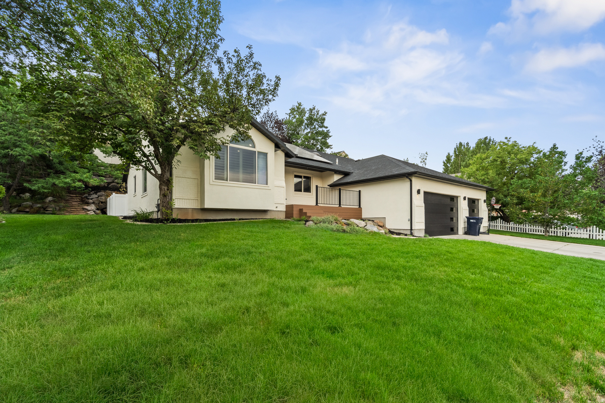 INDIAN HILLS - Residential