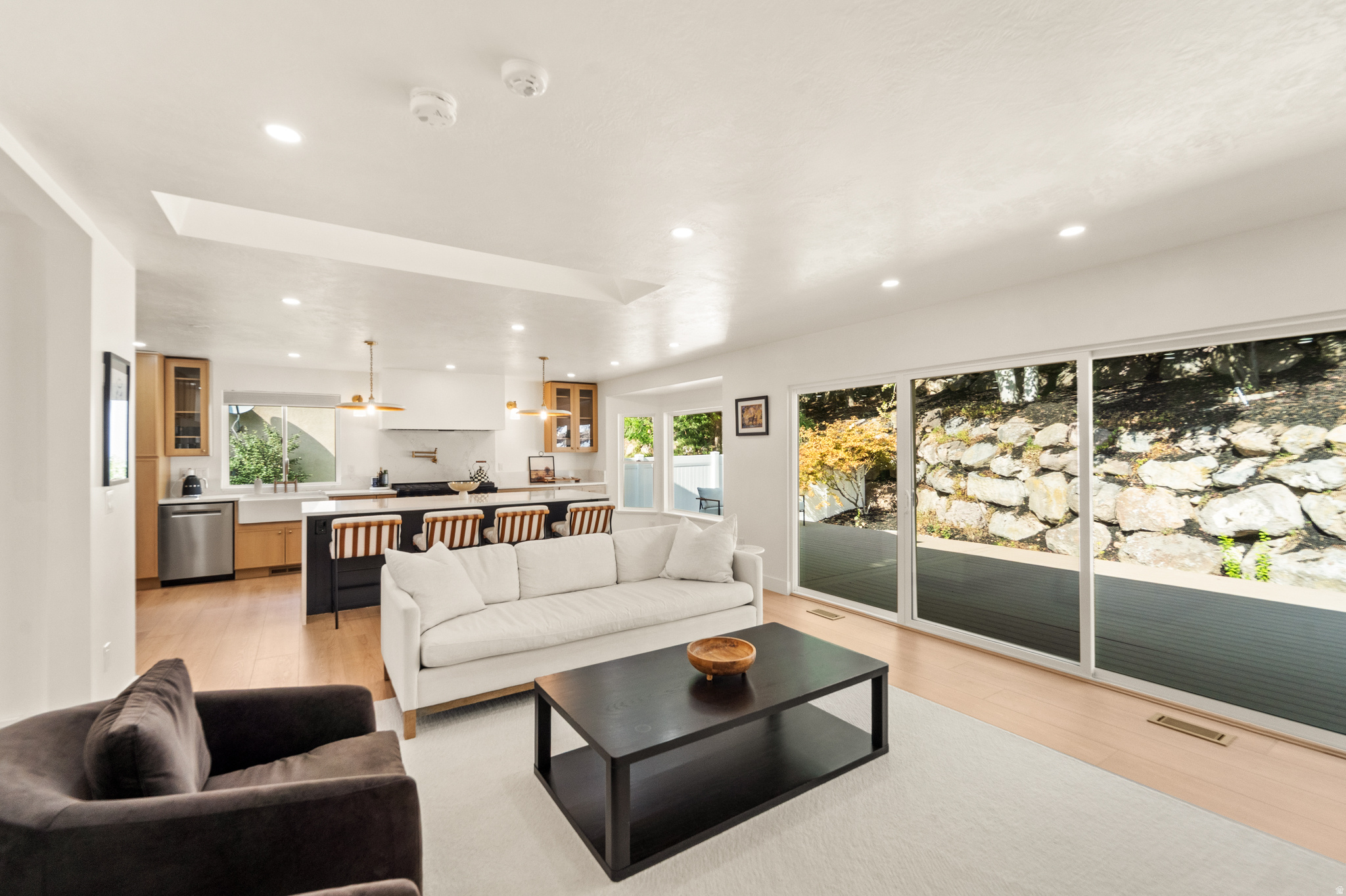 INDIAN HILLS - Residential