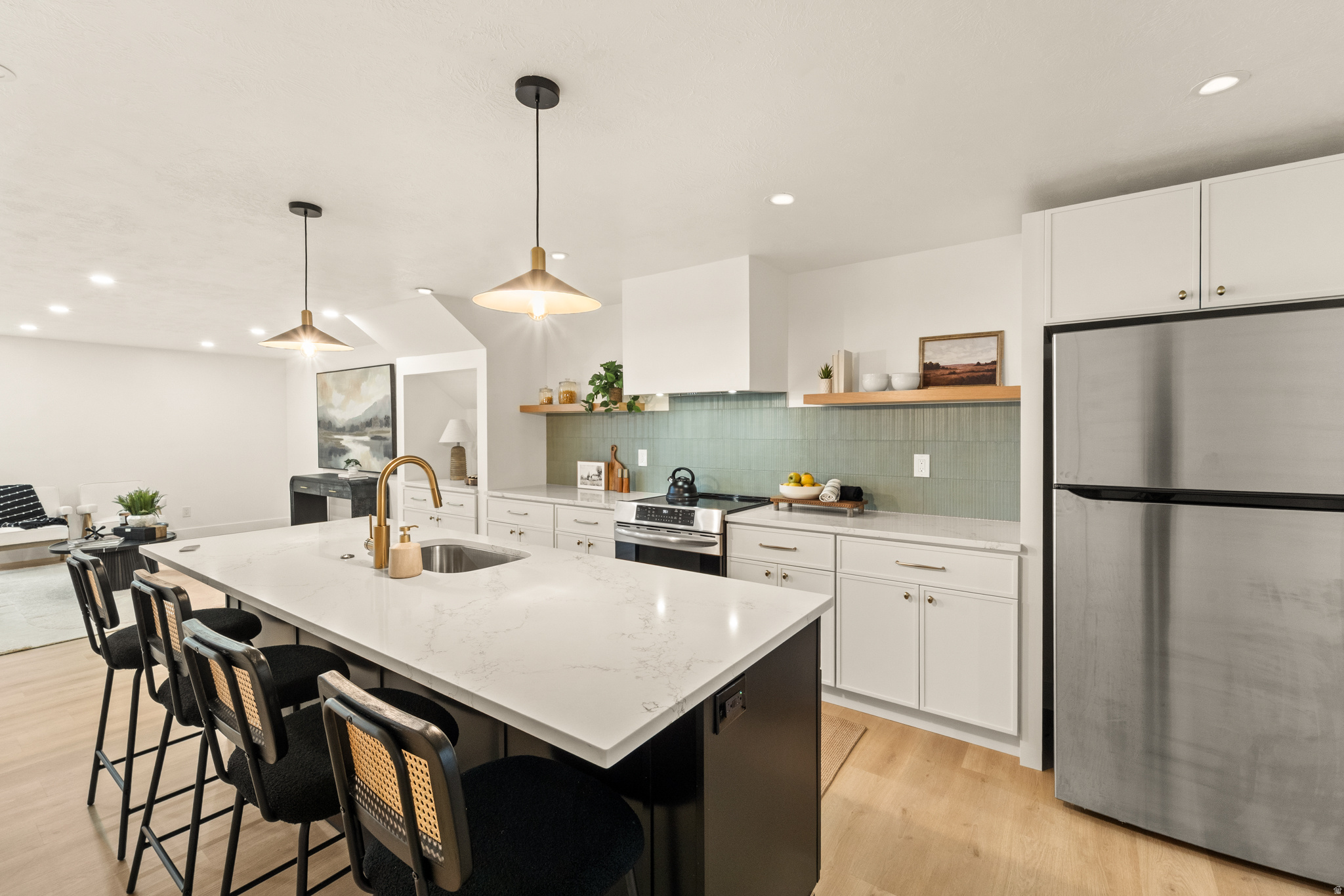 INDIAN HILLS - Residential