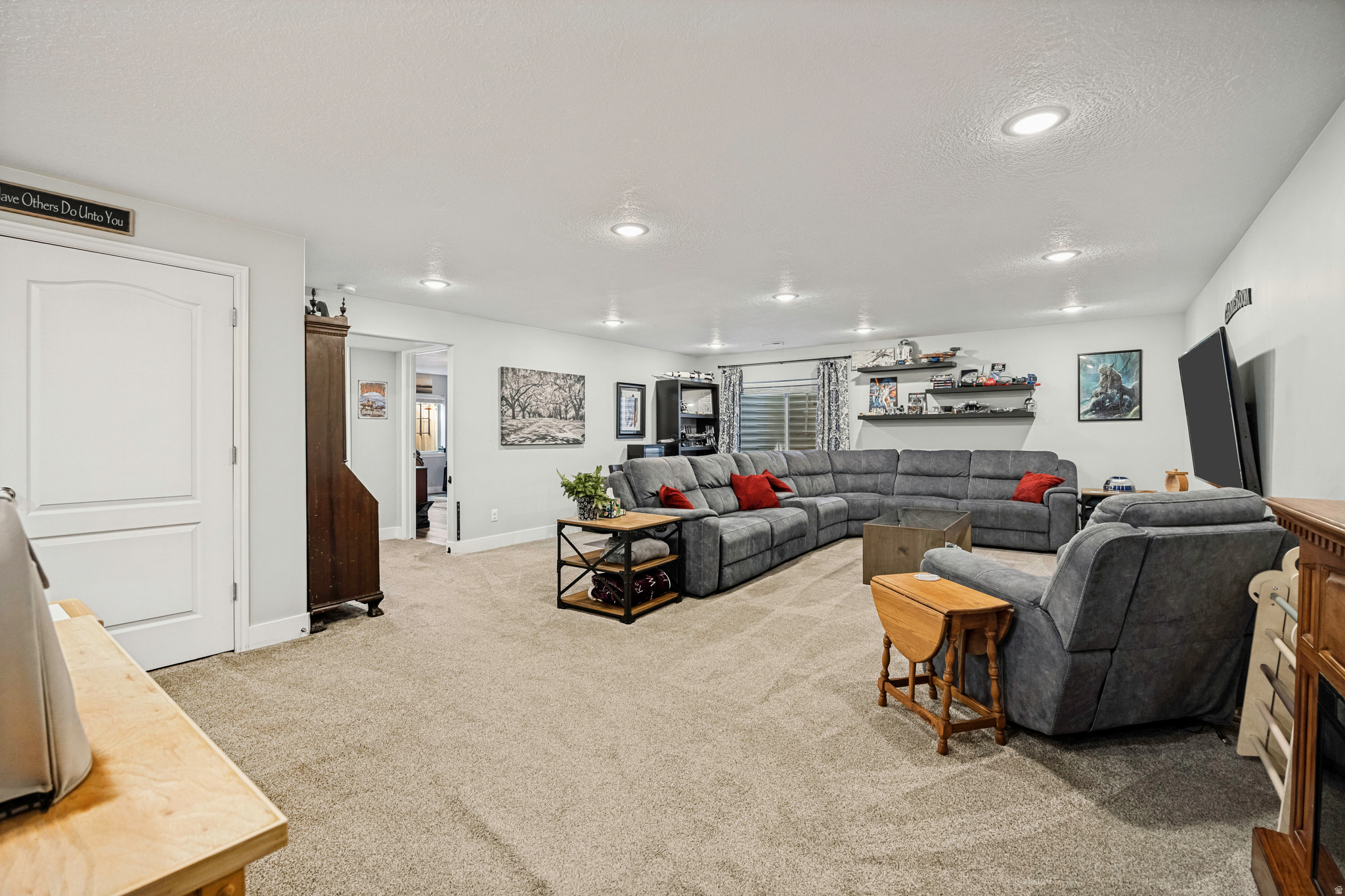 HERRIMAN VILLAGE - Residential