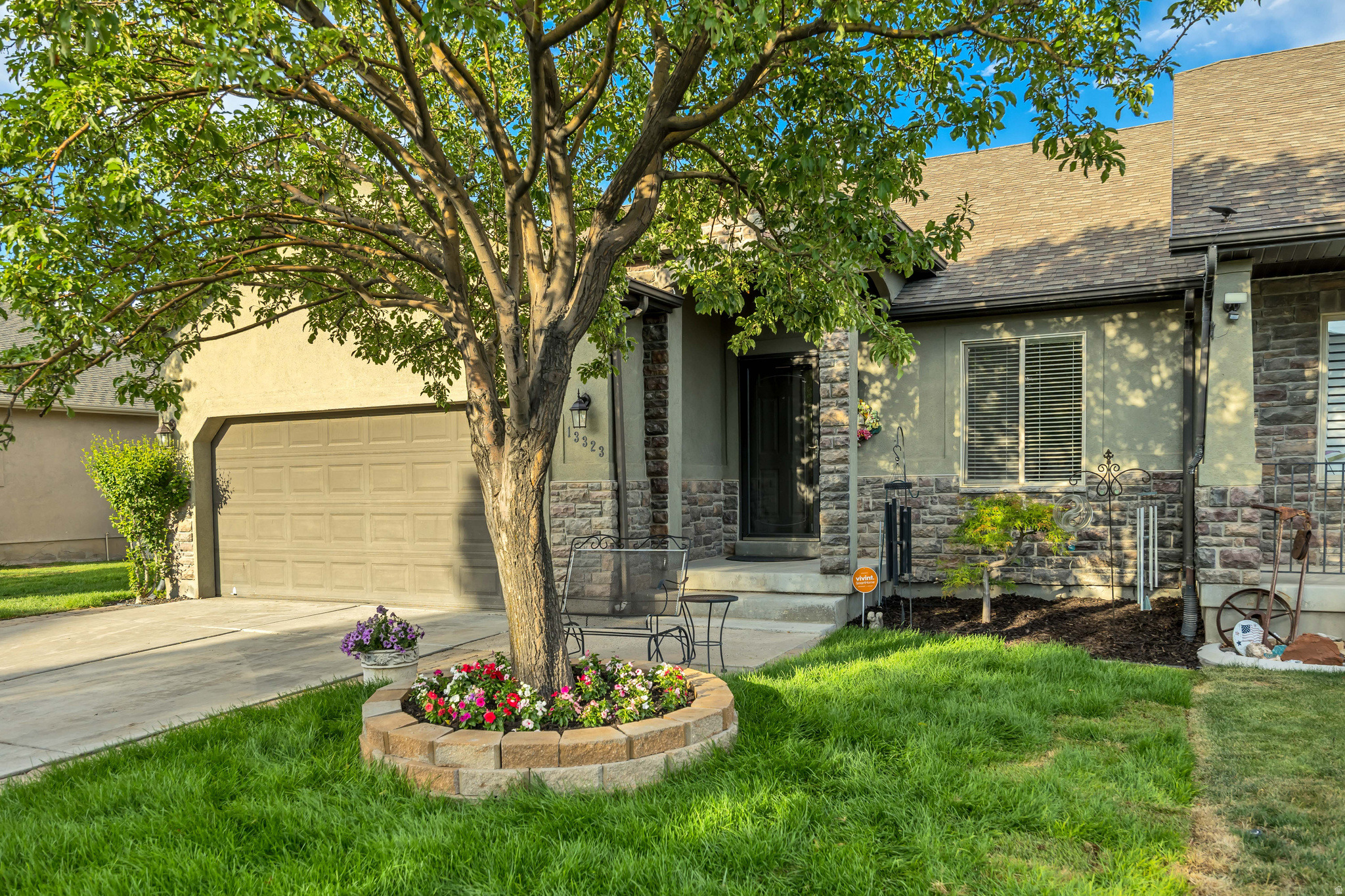 HERRIMAN VILLAGE - Residential