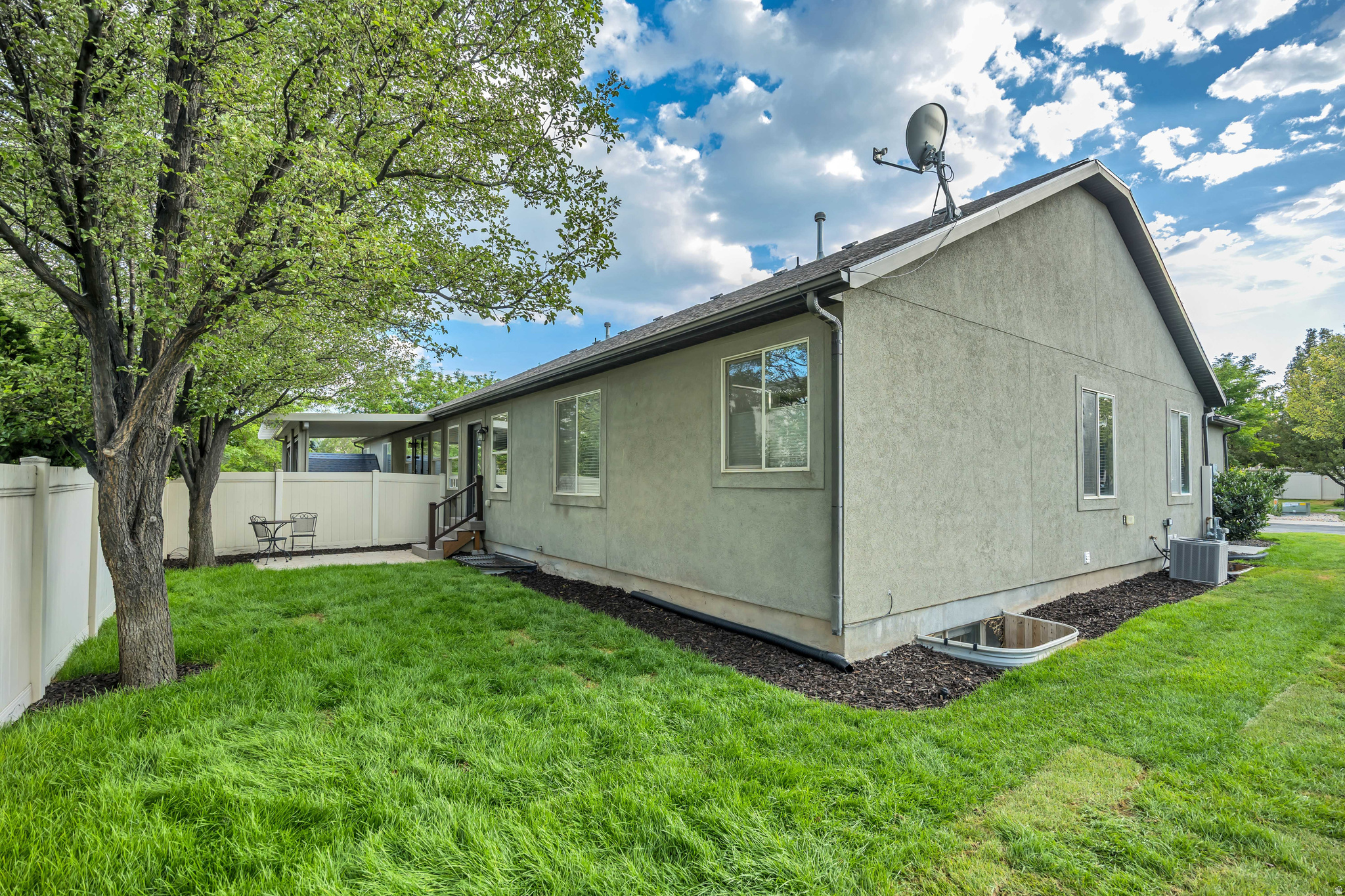 HERRIMAN VILLAGE - Residential