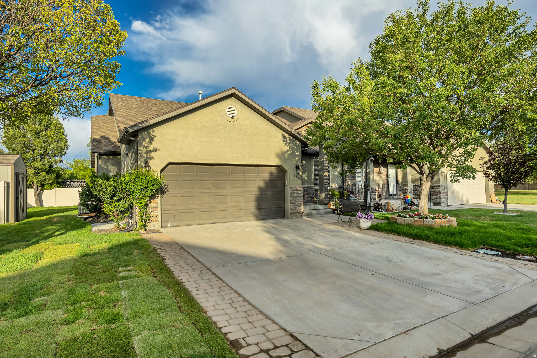HERRIMAN VILLAGE - Residential