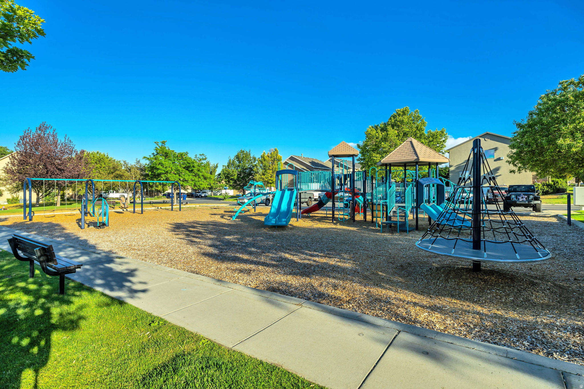 HERRIMAN VILLAGE - Residential