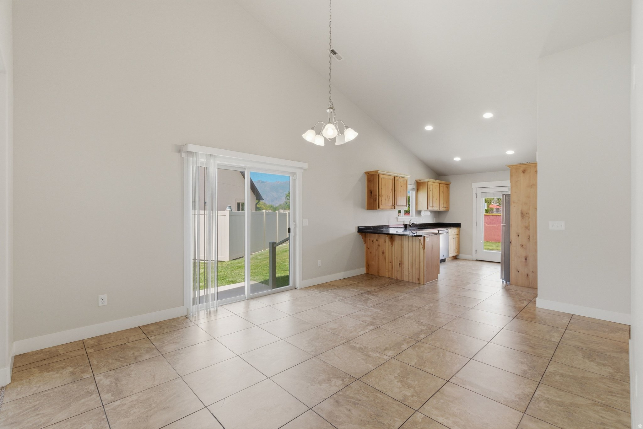 SPANISH TRAILS - Residential