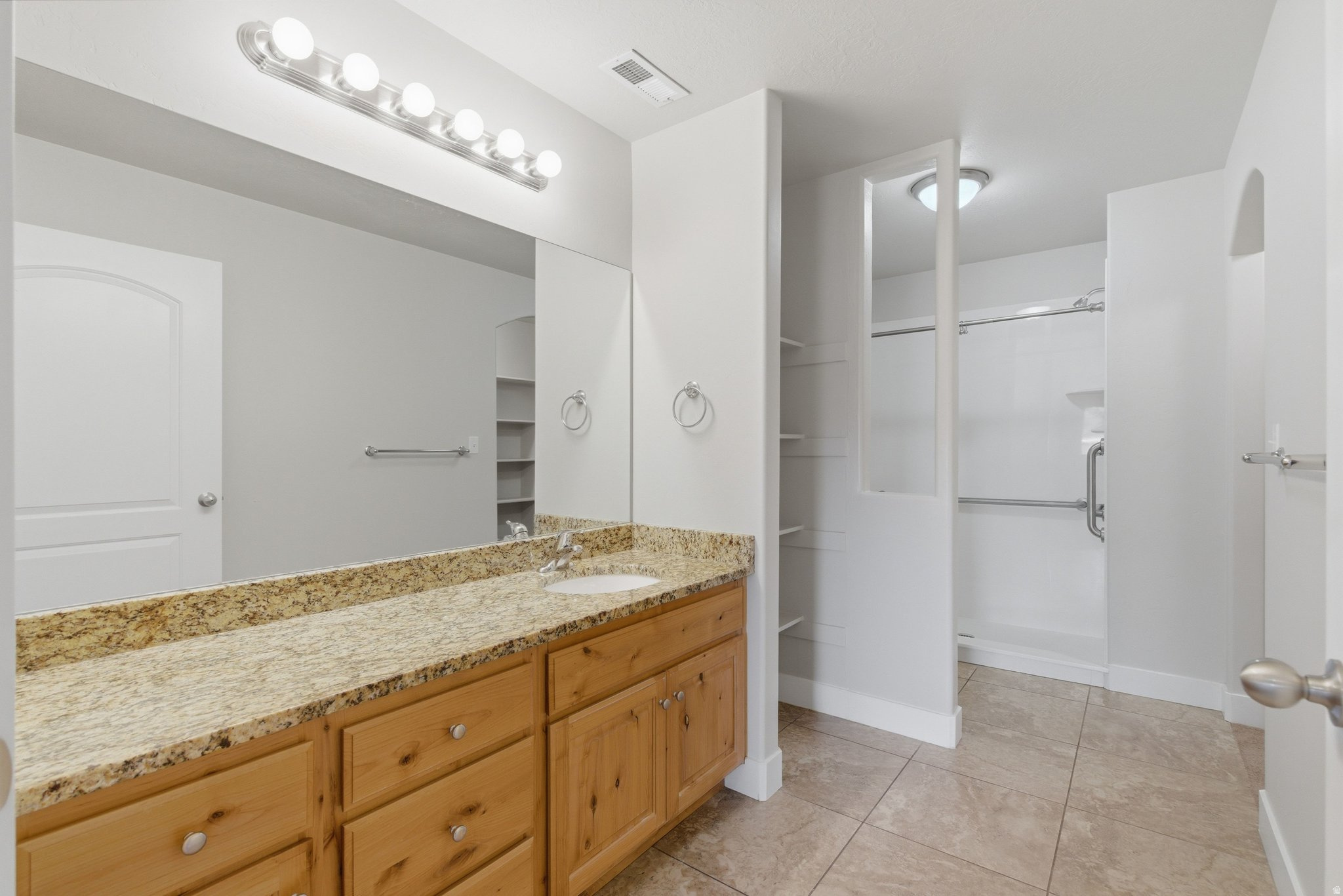 SPANISH TRAILS - Residential