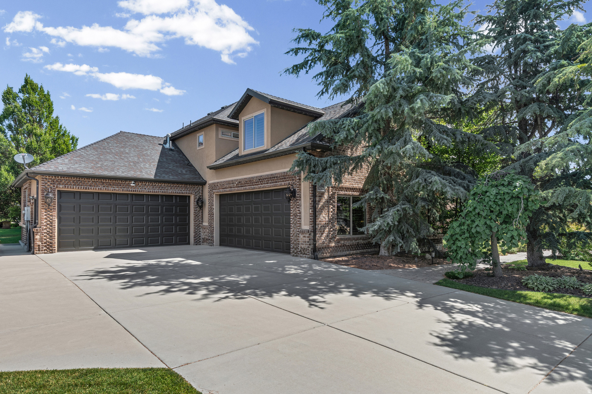 BISON RIDGE - Residential