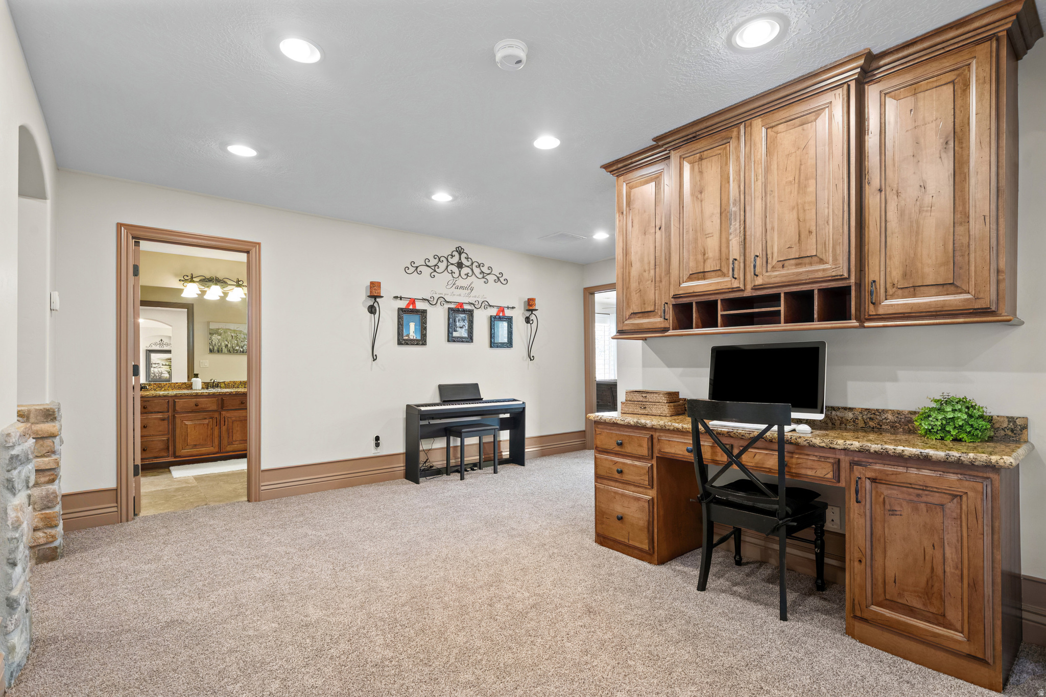 BISON RIDGE - Residential