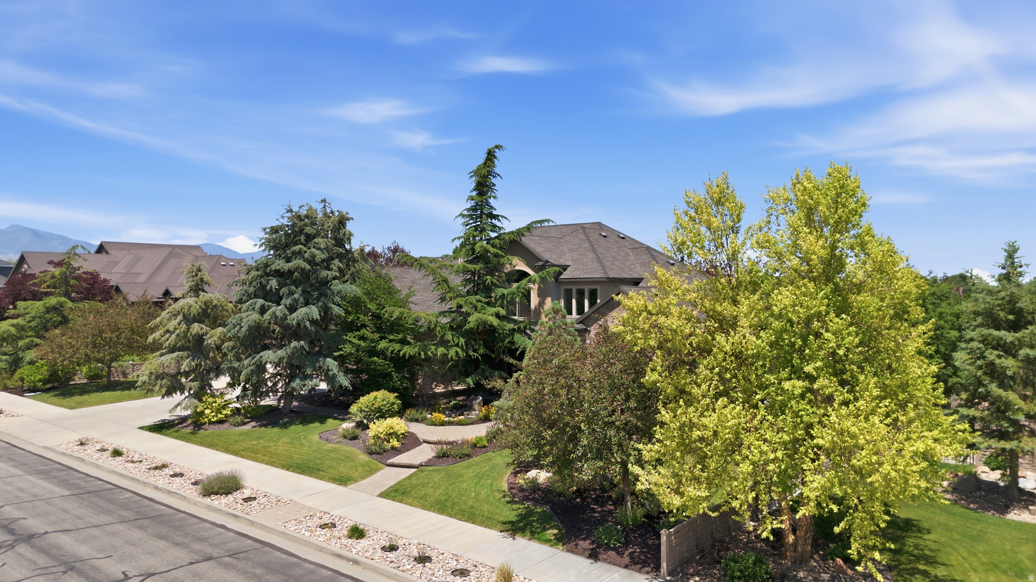 BISON RIDGE - Residential