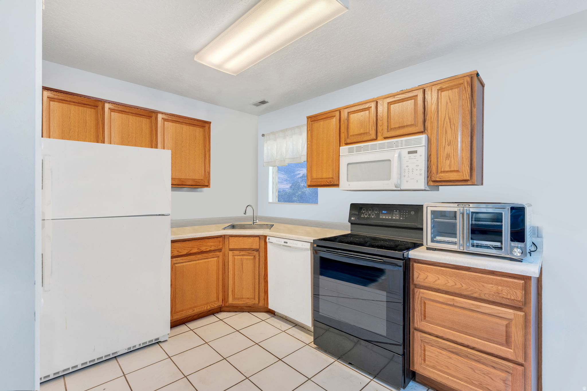 CANYON PLACE - Residential