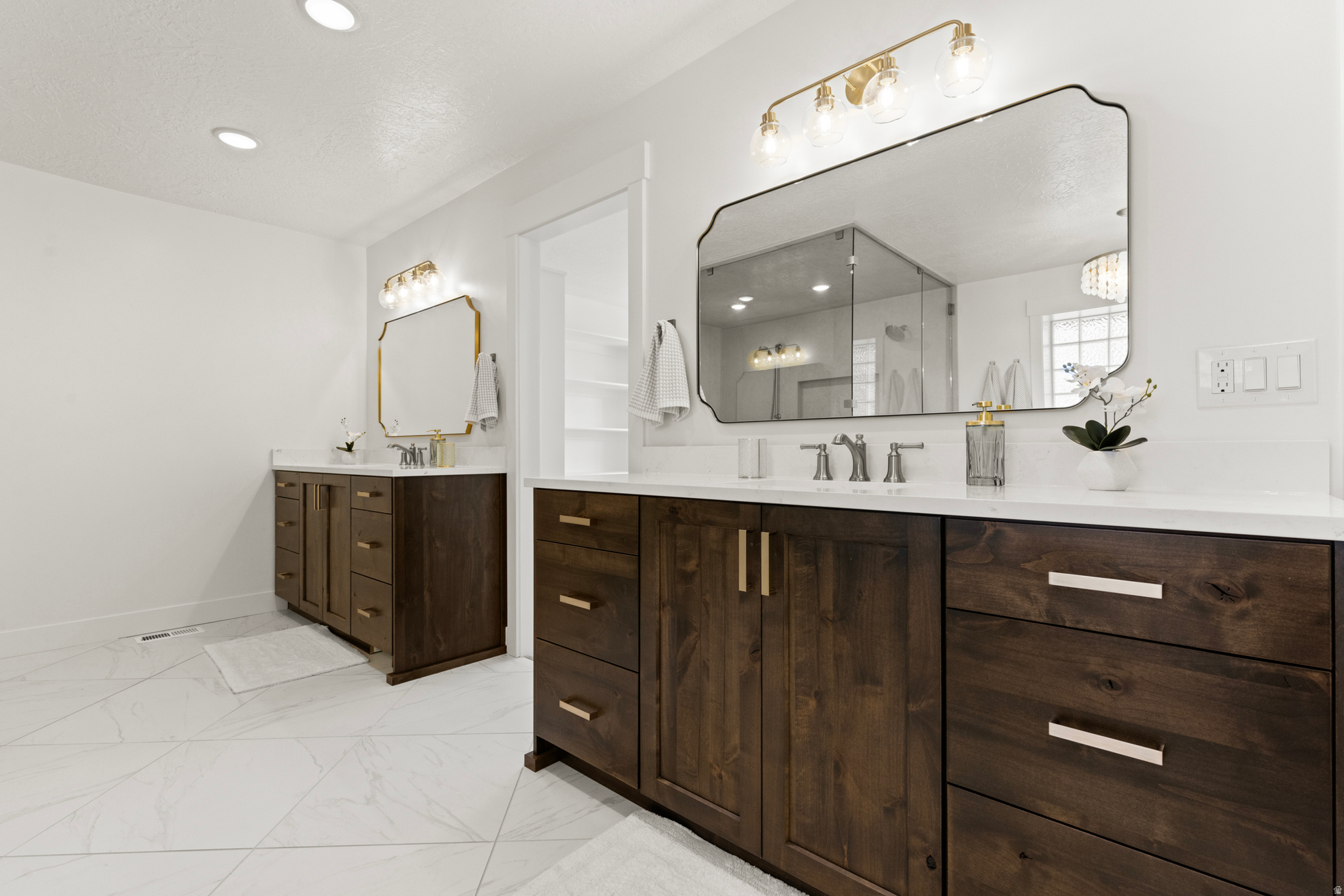 RADFORD HILLS - Residential