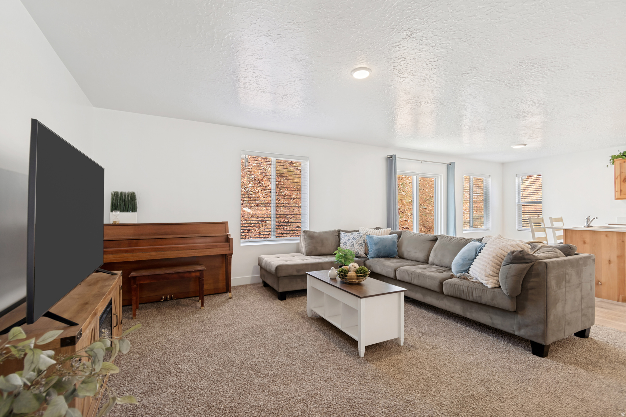 THE HILLS AT SUMMIT RIDGE - Residential