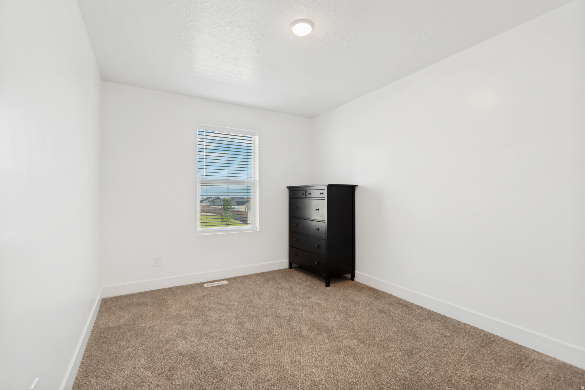 THE HILLS AT SUMMIT RIDGE - Residential