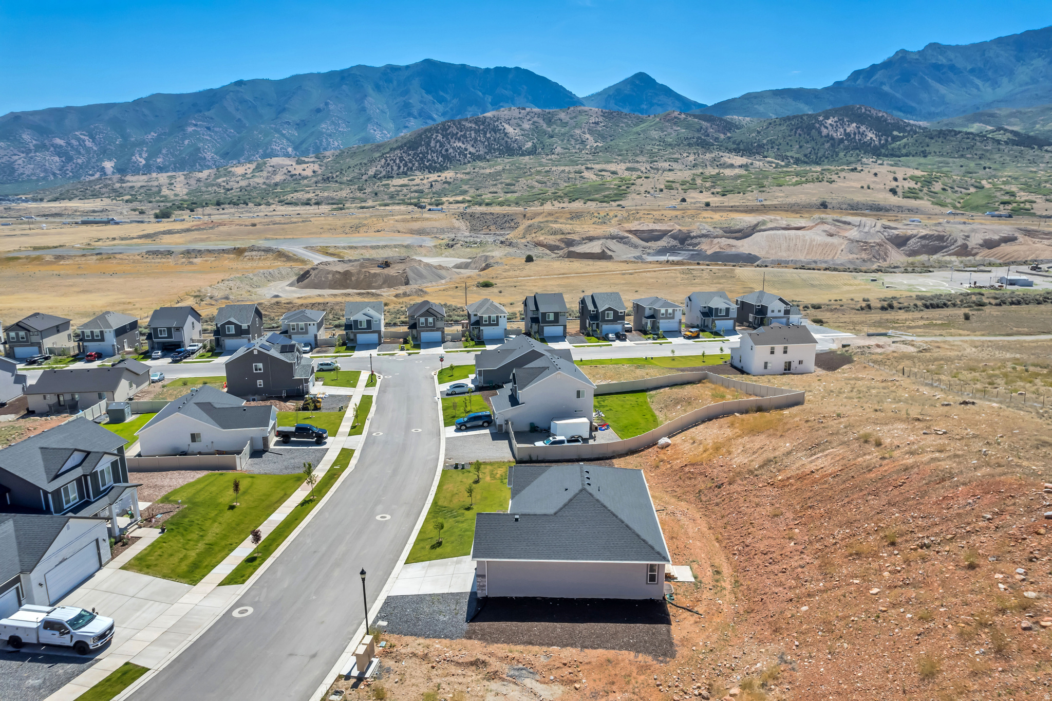 THE HILLS AT SUMMIT RIDGE - Residential
