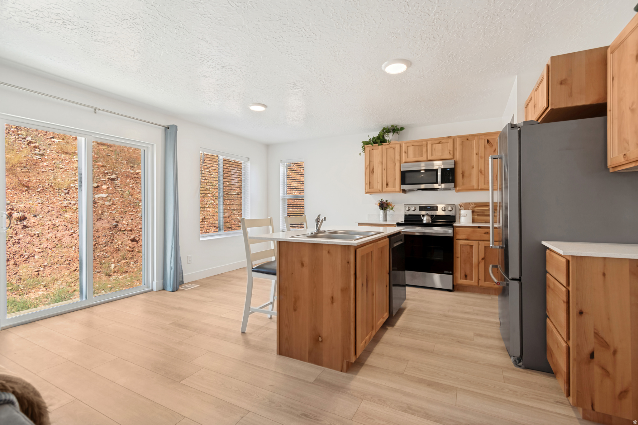 THE HILLS AT SUMMIT RIDGE - Residential