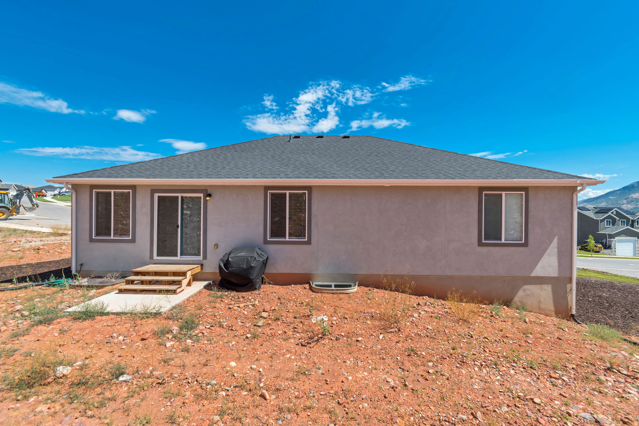 THE HILLS AT SUMMIT RIDGE - Residential