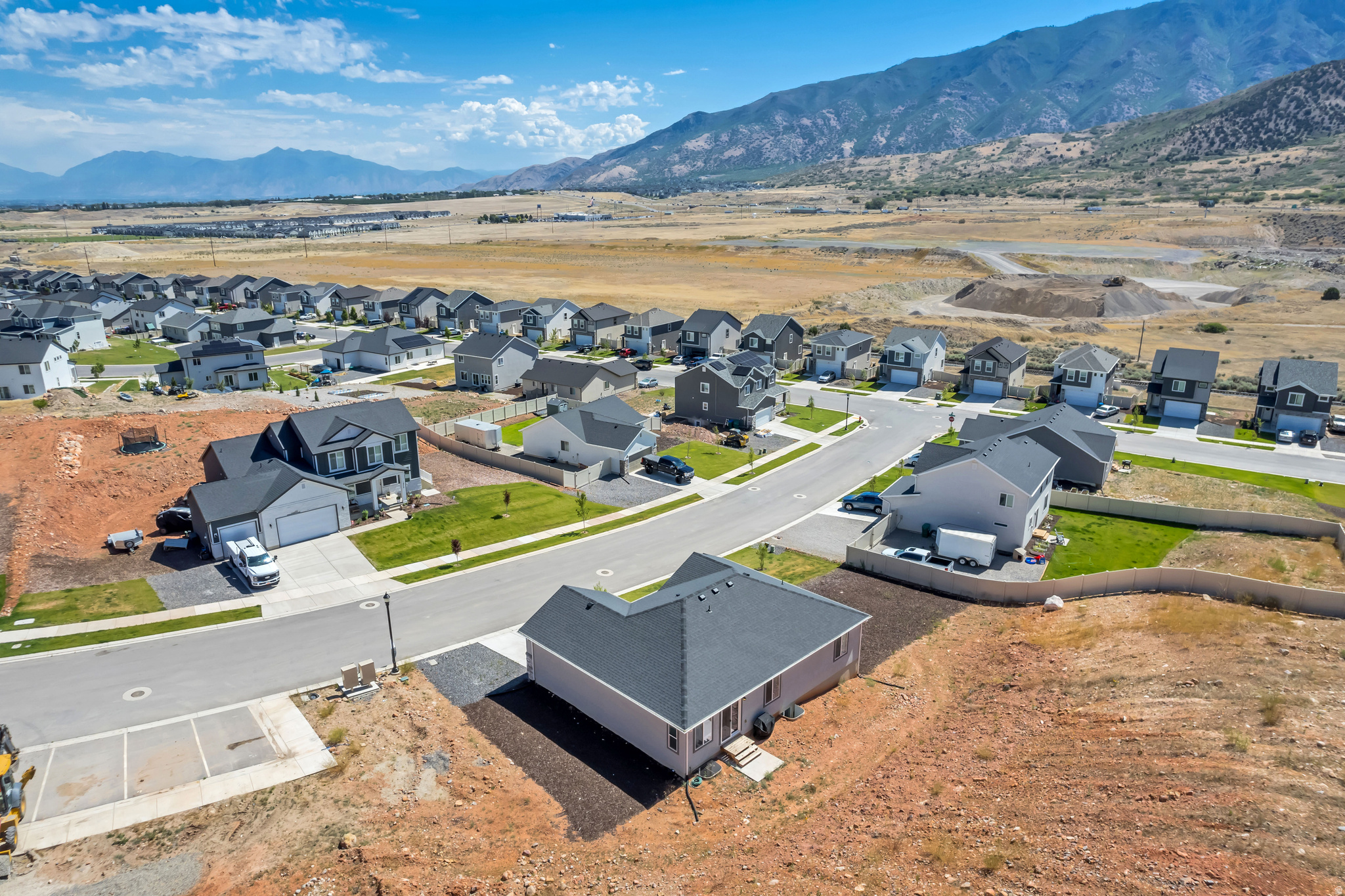 THE HILLS AT SUMMIT RIDGE - Residential