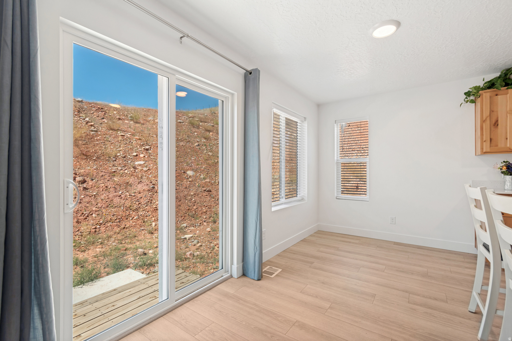 THE HILLS AT SUMMIT RIDGE - Residential