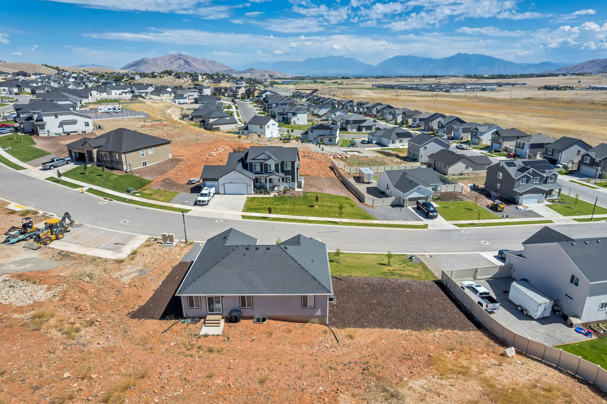 THE HILLS AT SUMMIT RIDGE - Residential