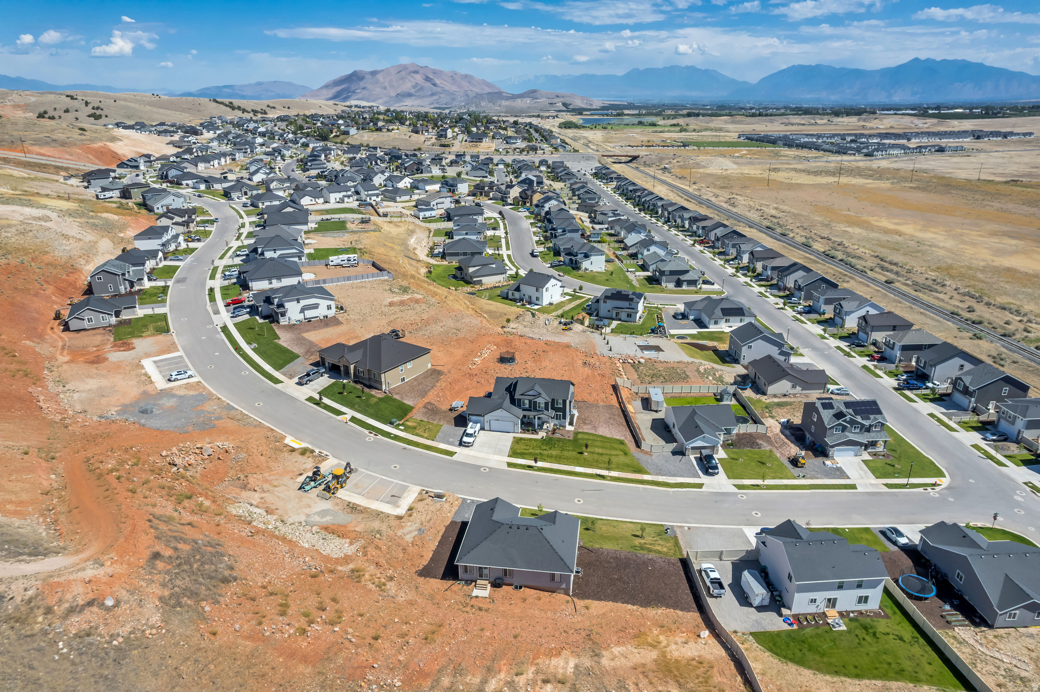 THE HILLS AT SUMMIT RIDGE - Residential