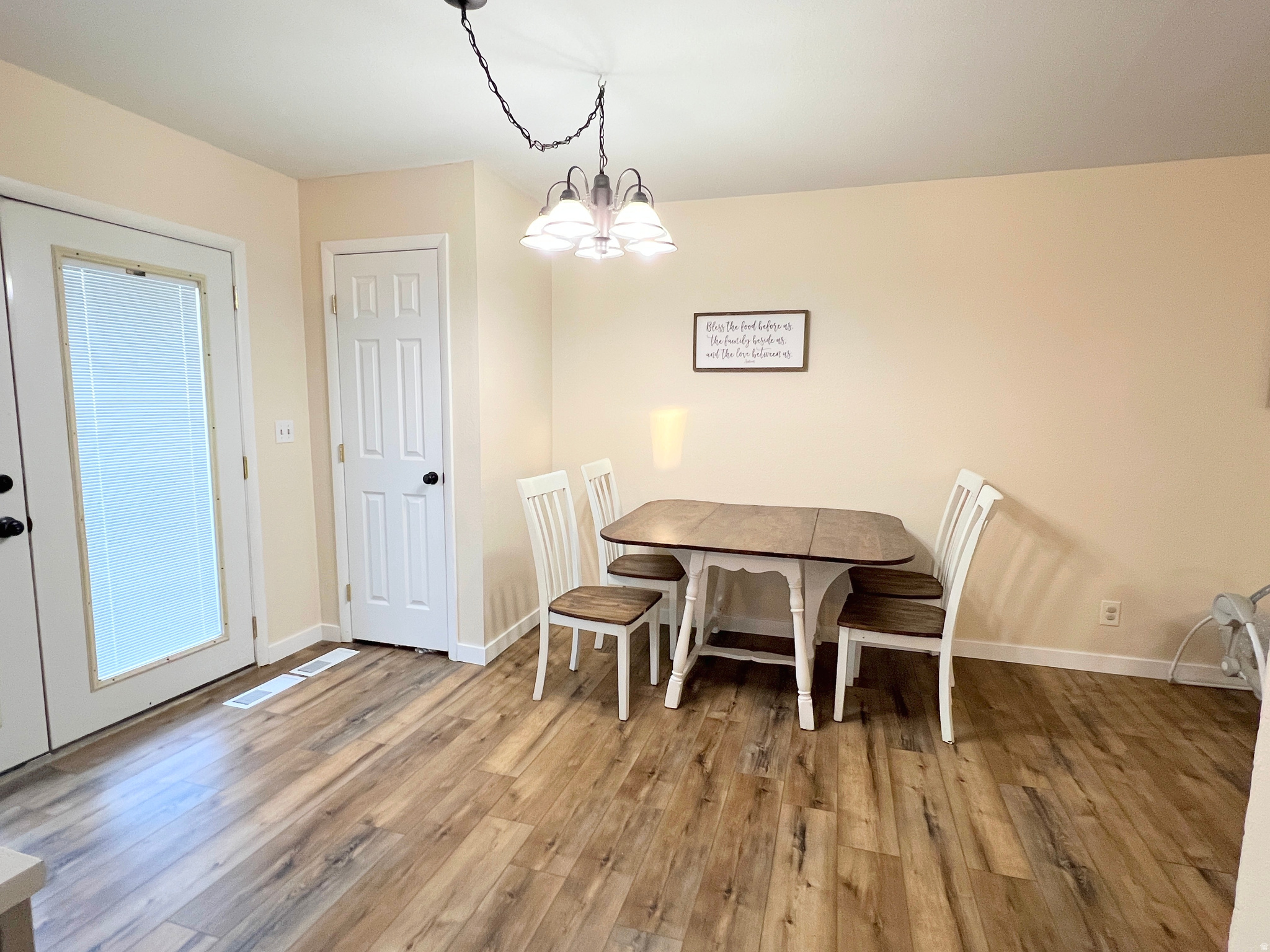 EMERALD HILLS - Residential