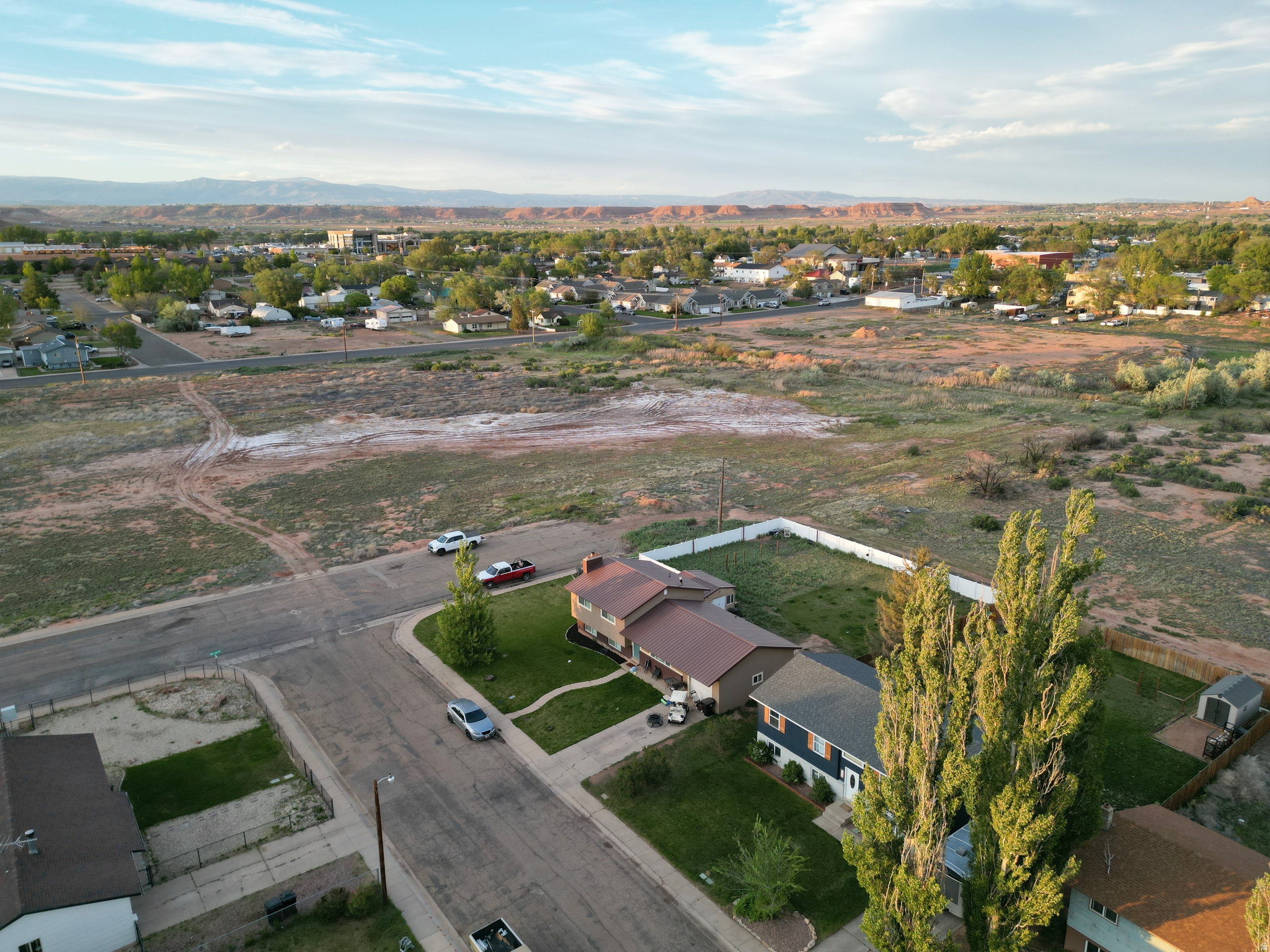 EMERALD HILLS - Residential