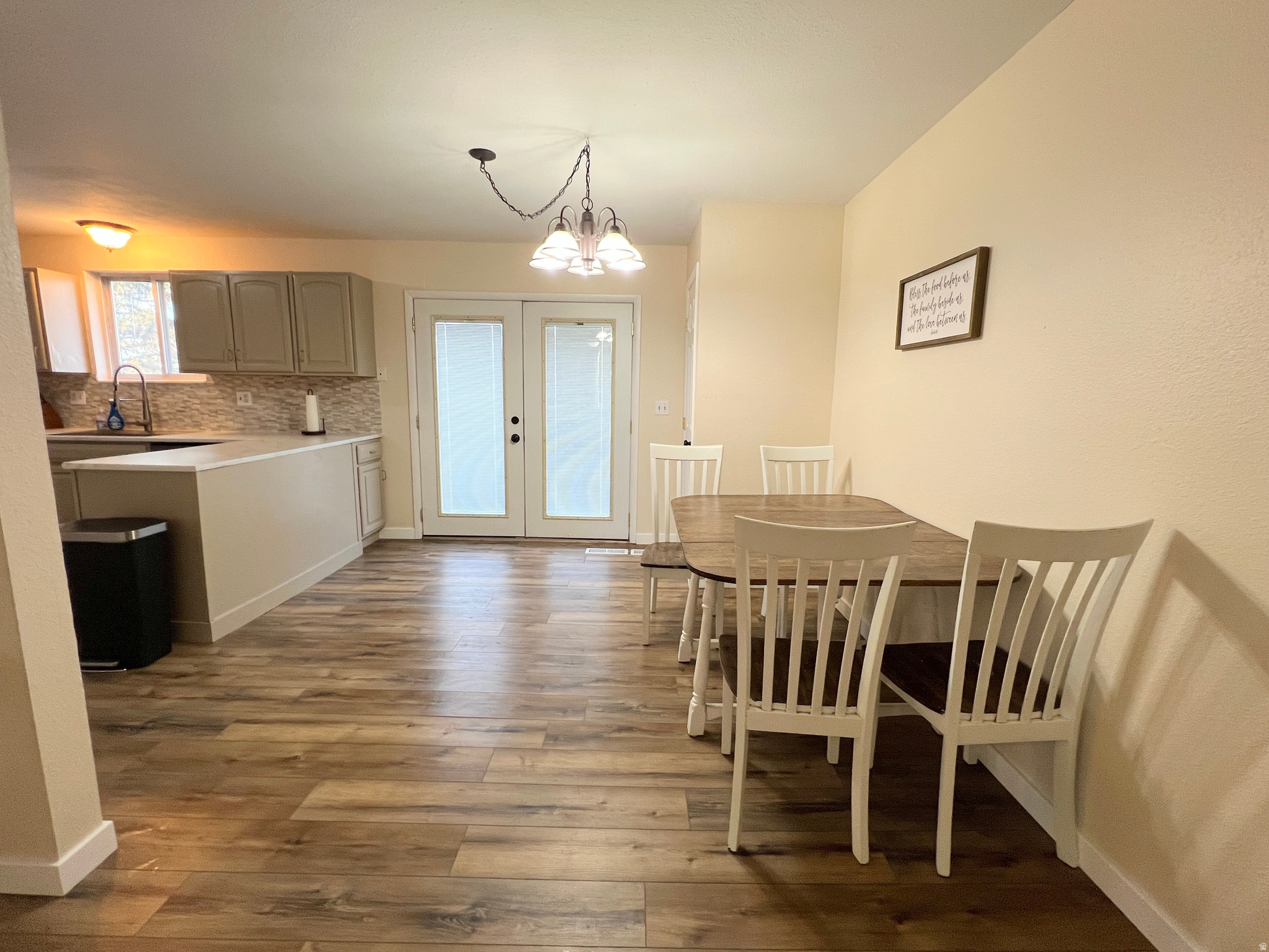 EMERALD HILLS - Residential
