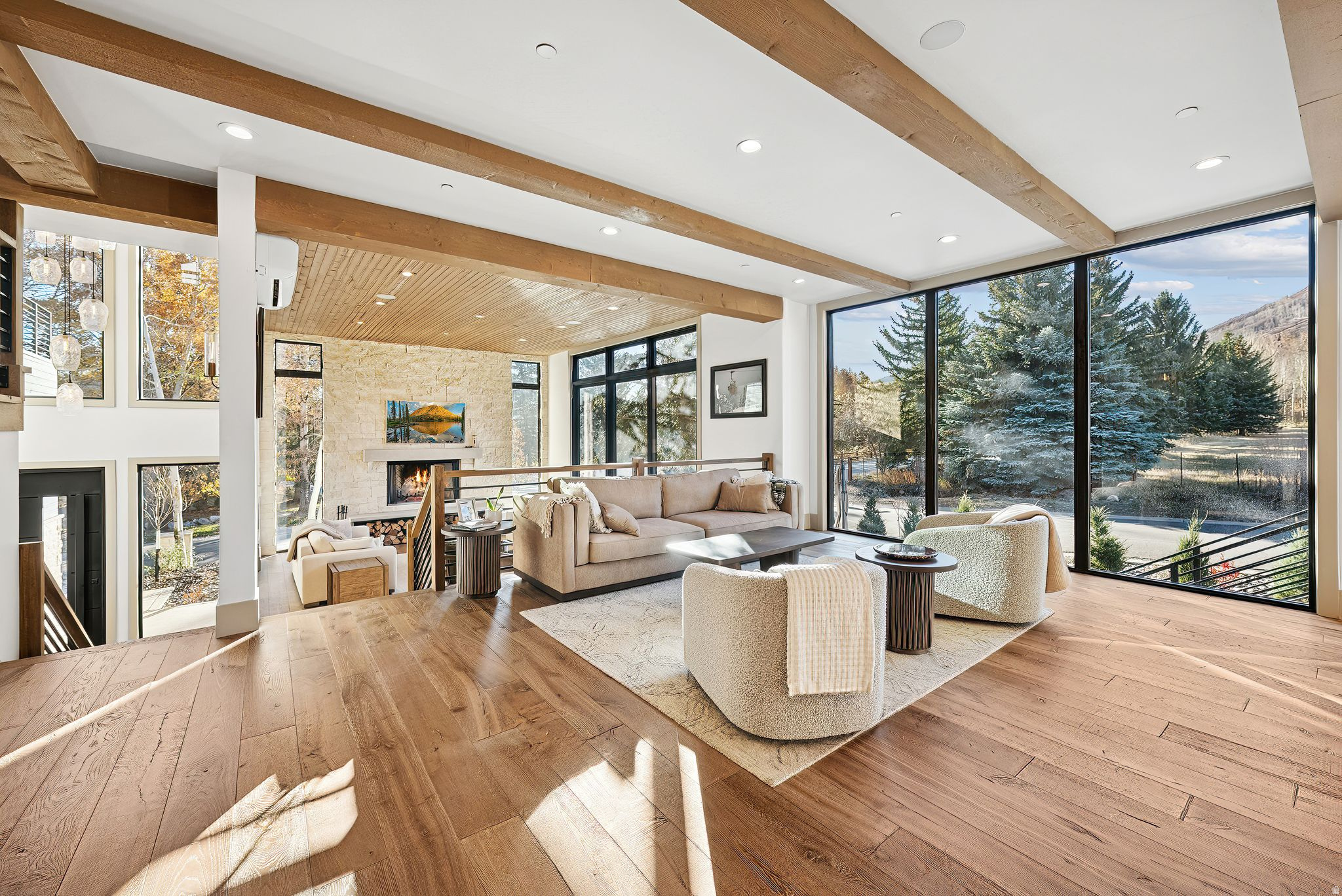 THAYNES CANYON - Residential
