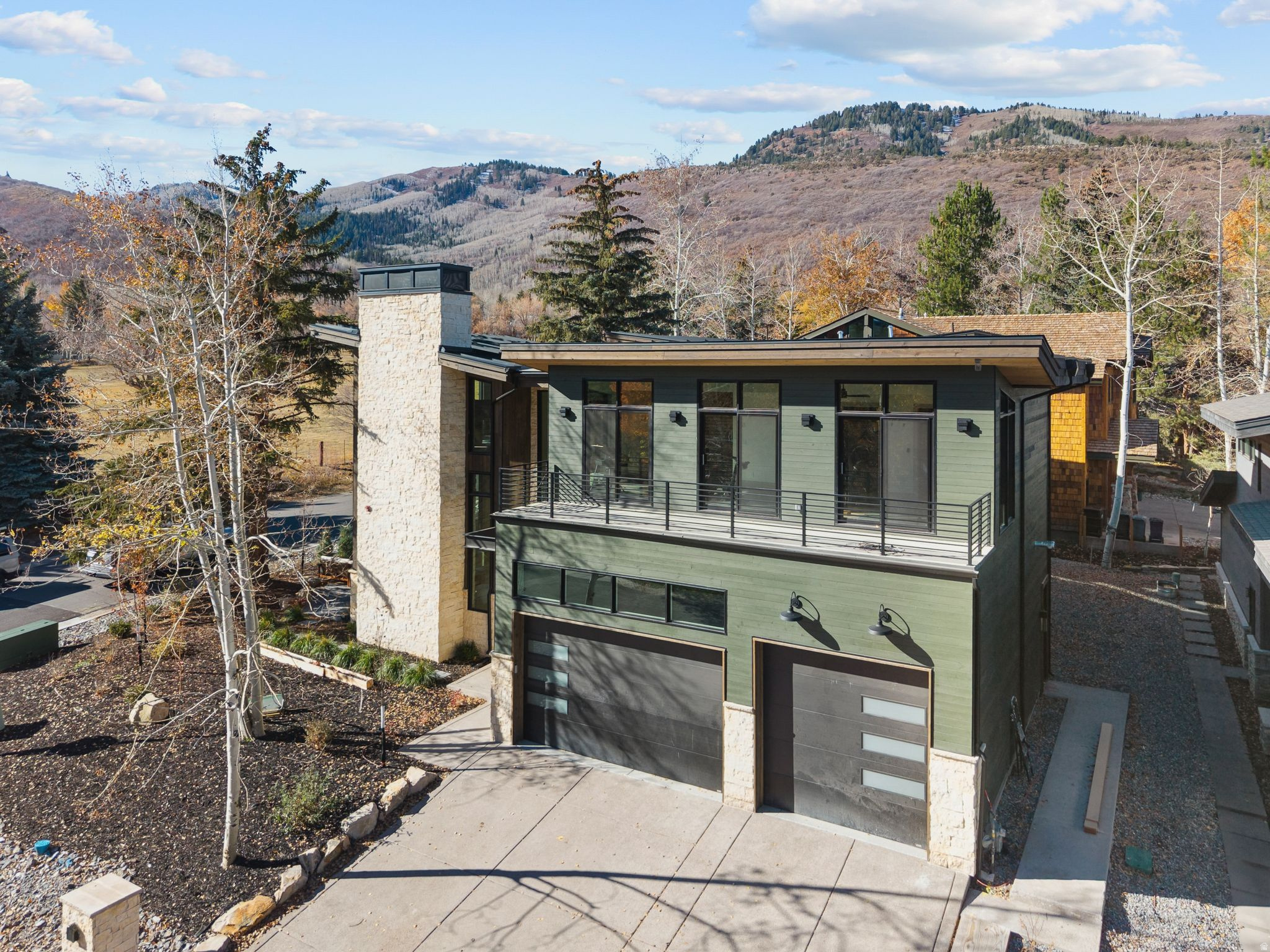 THAYNES CANYON - Residential