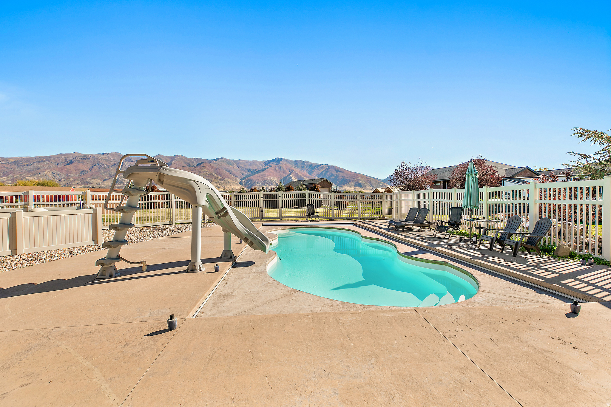 HANLINE HAMLET ESTAT - Residential