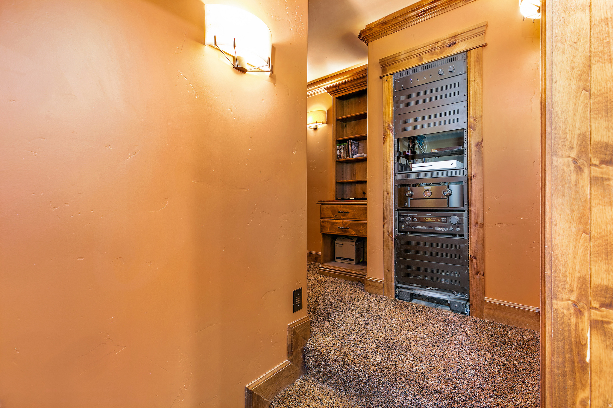 HANLINE HAMLET ESTAT - Residential
