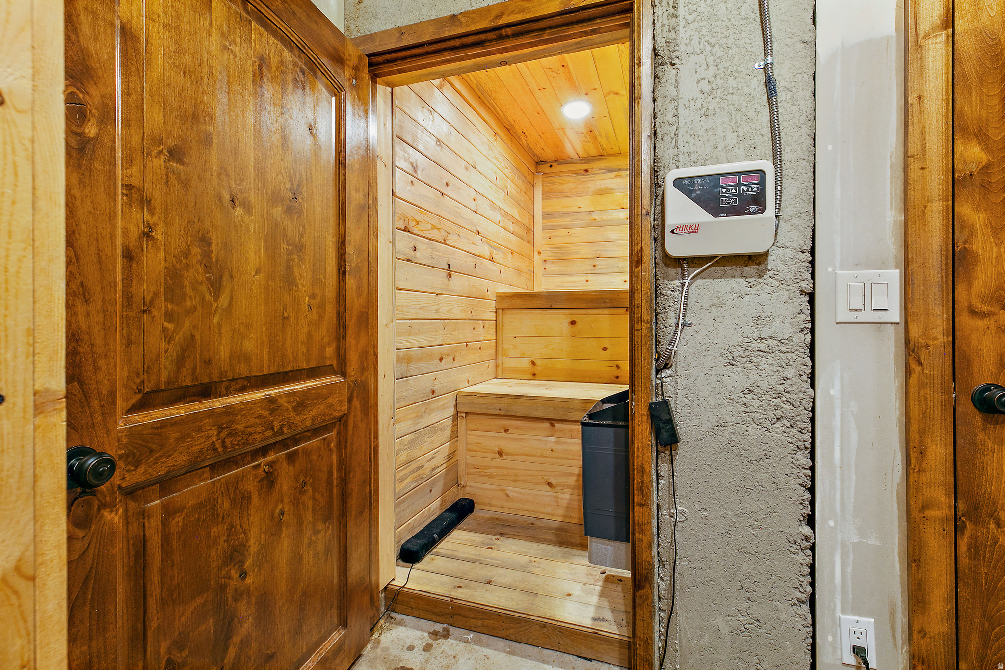 HANLINE HAMLET ESTAT - Residential