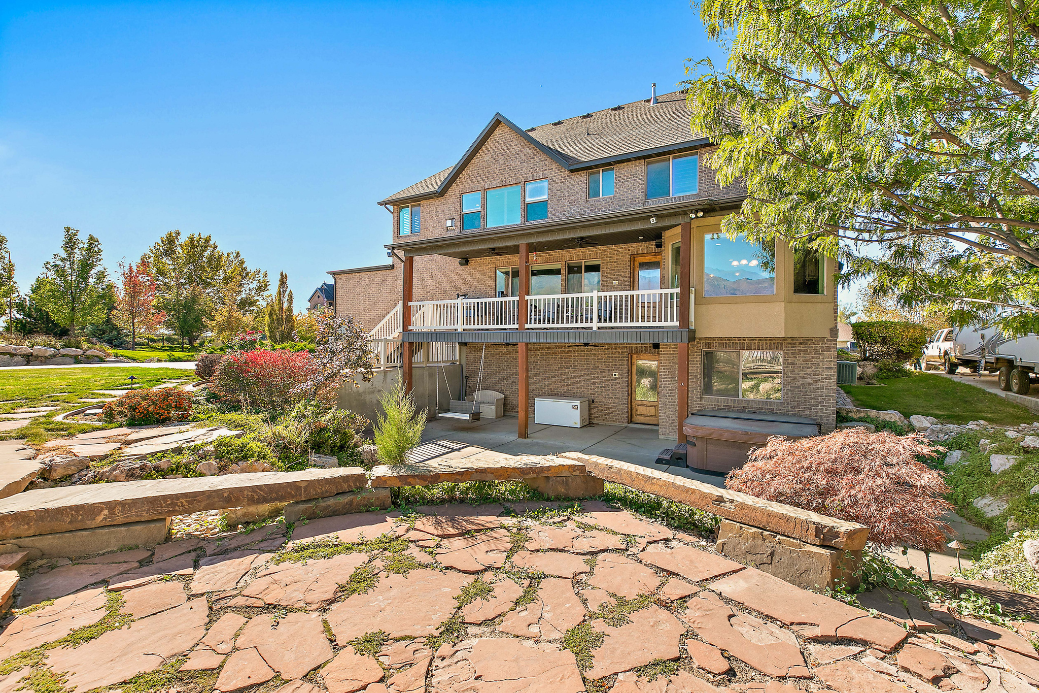 HANLINE HAMLET ESTAT - Residential