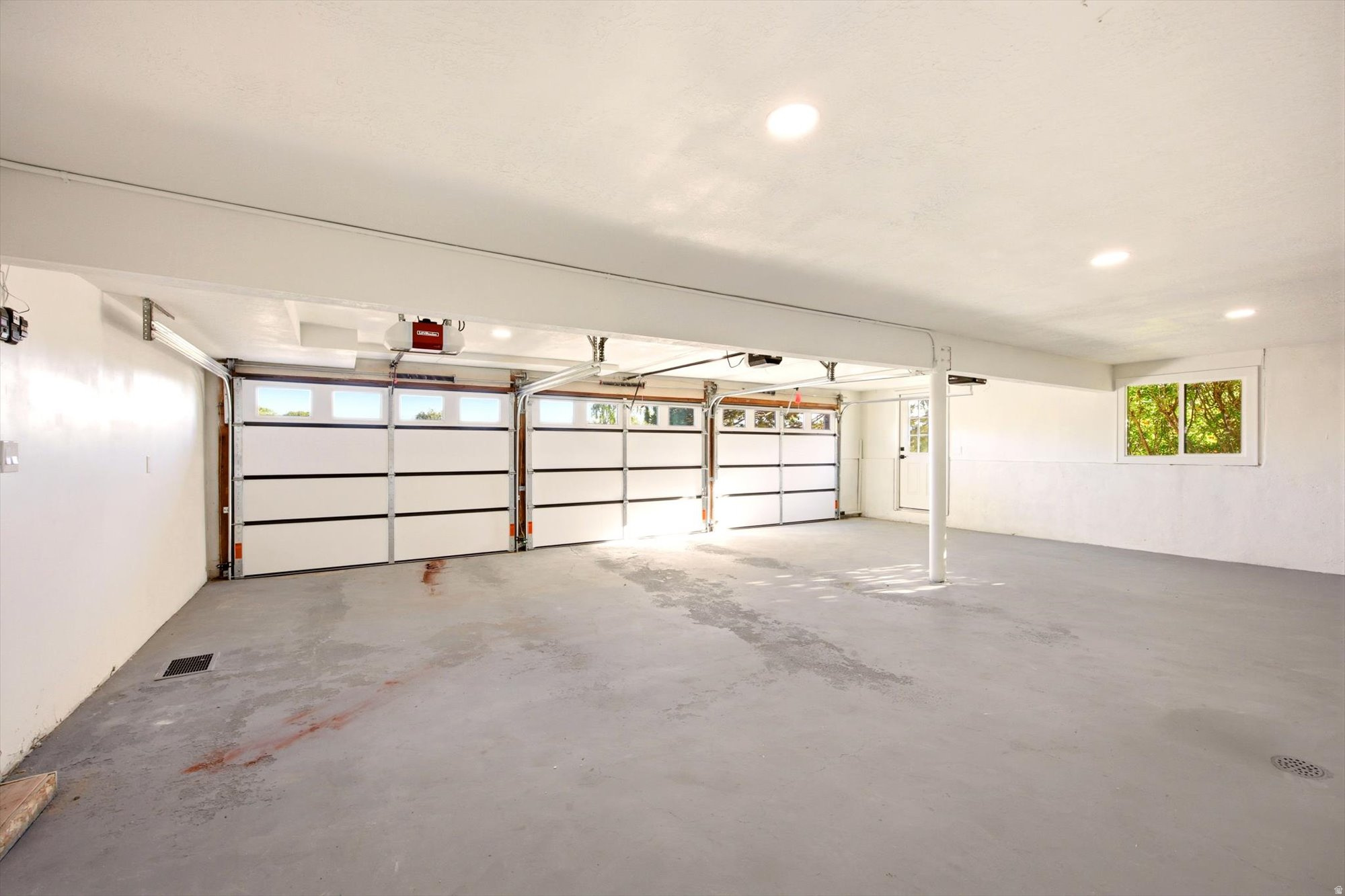 NORTHCREST - Residential