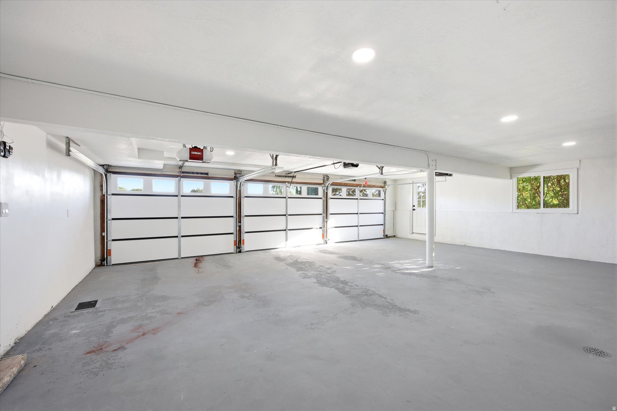NORTHCREST - Residential