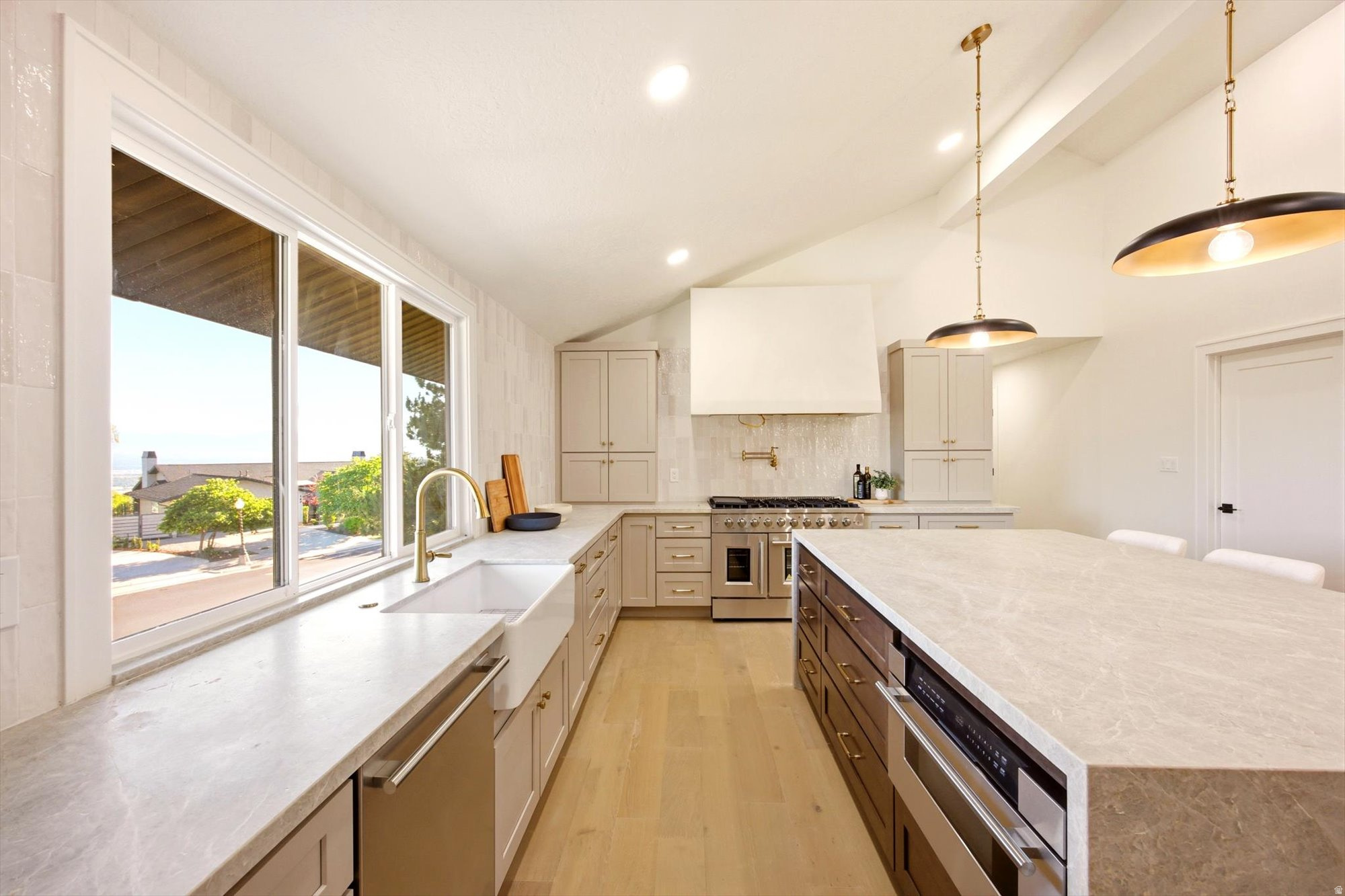 NORTHCREST - Residential