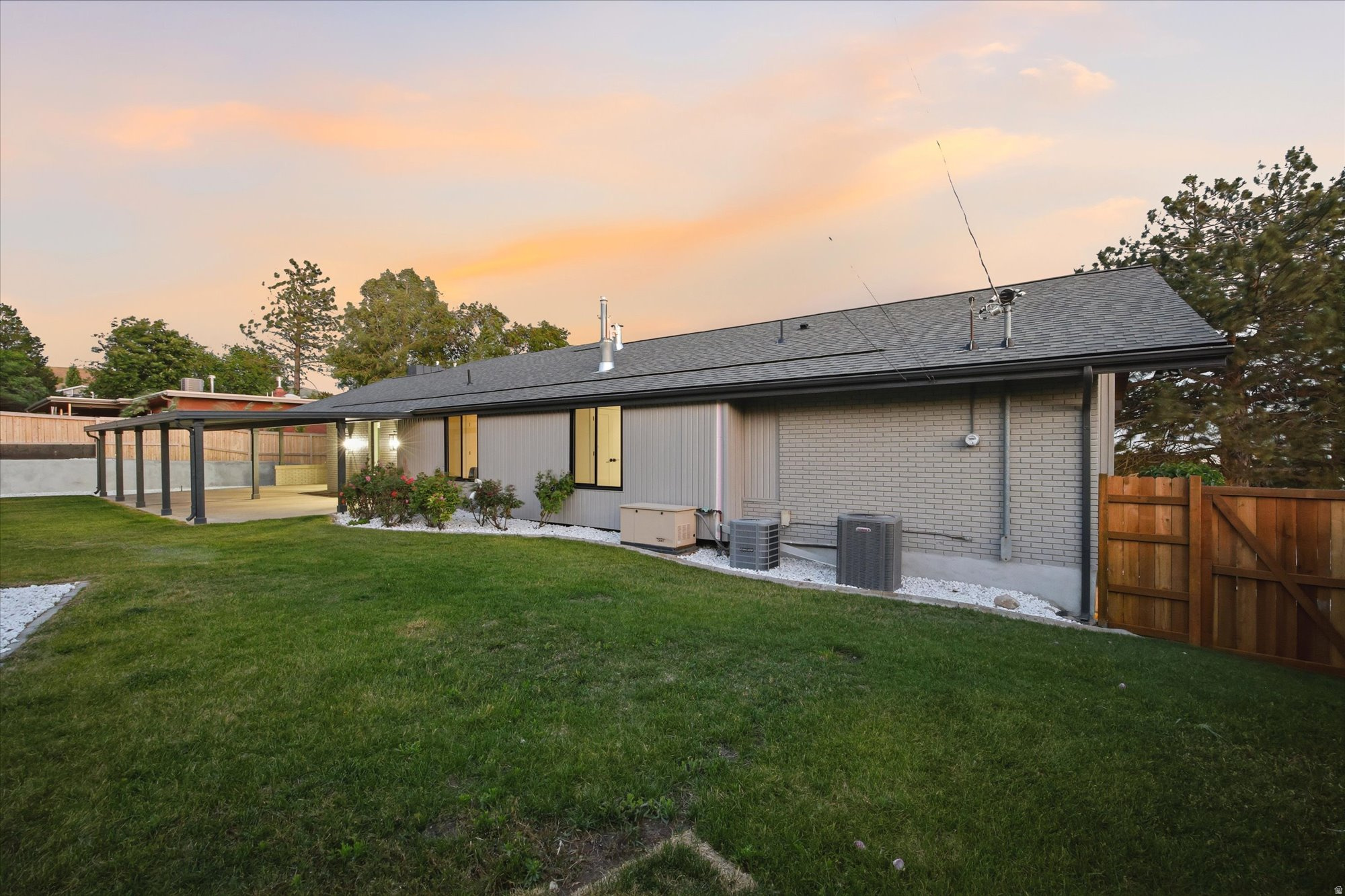 NORTHCREST - Residential