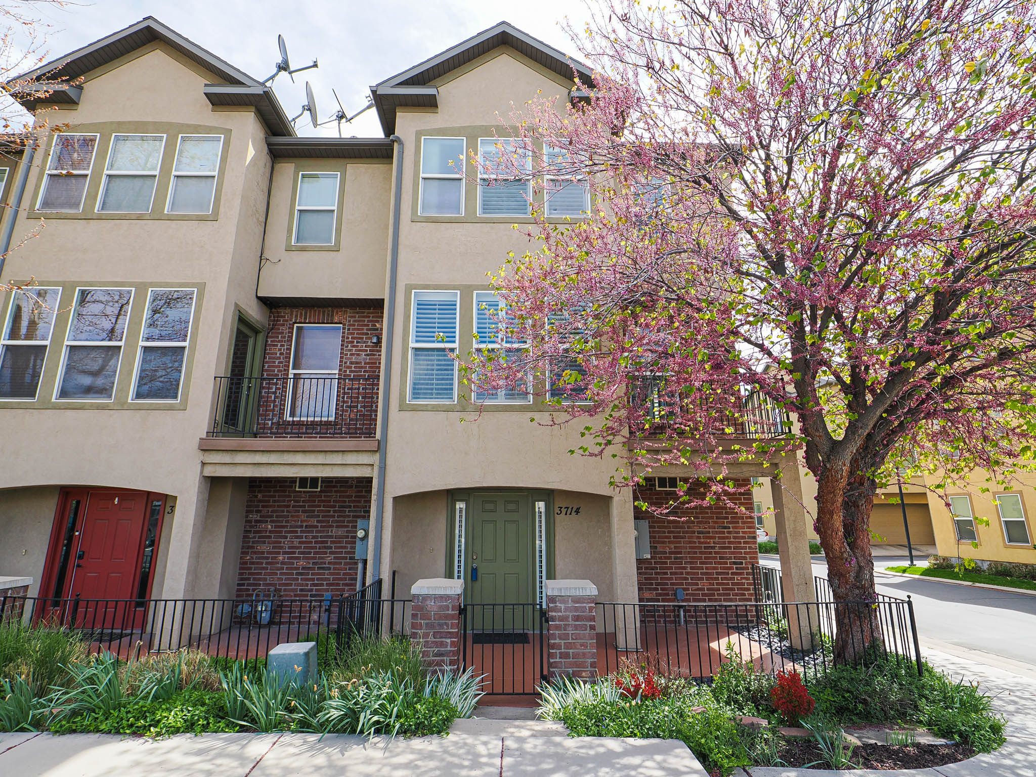 WAVERLY - Residential