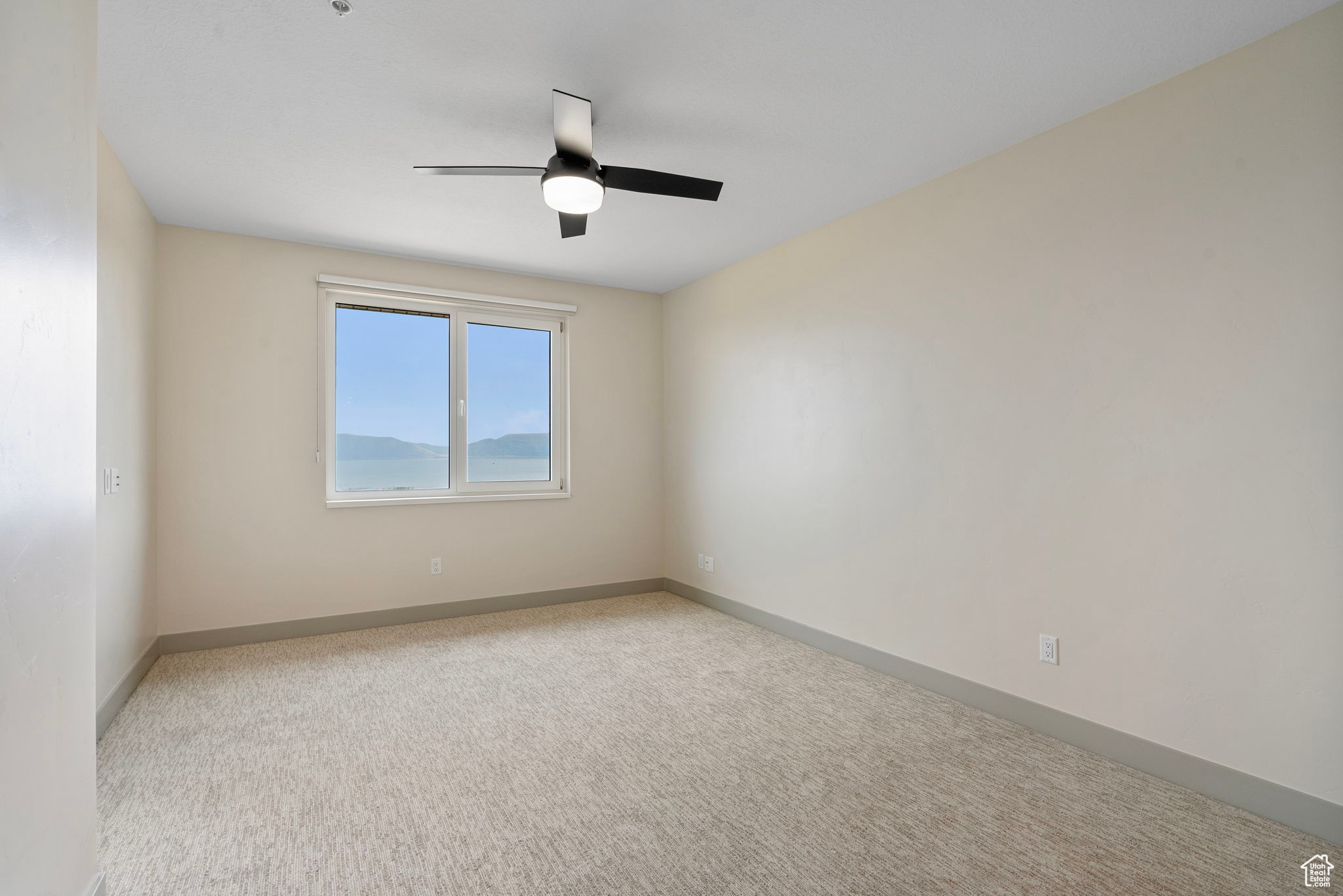 GARDEN CITY LAKE RESIDENCES - Residential