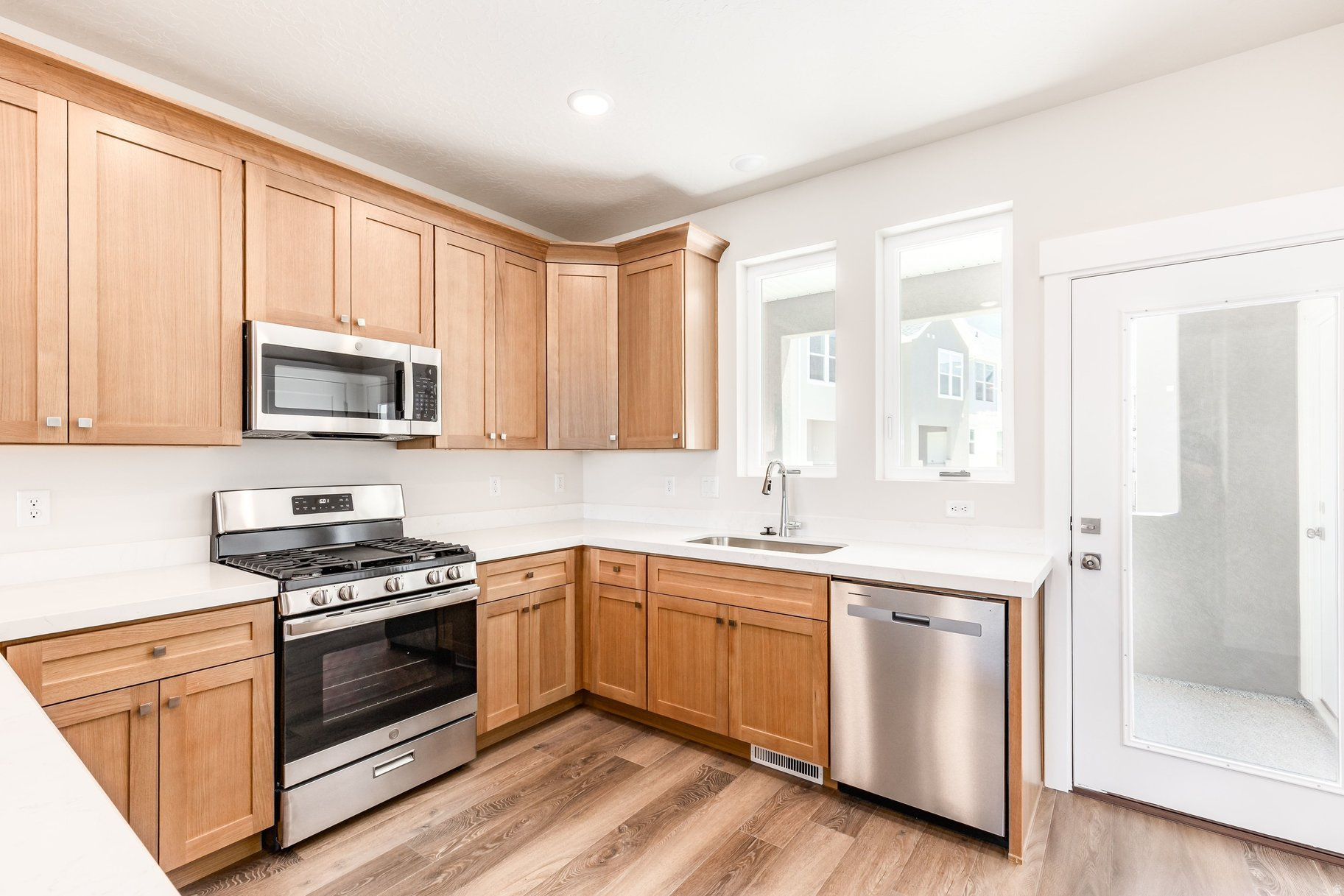 RIDGE - Residential