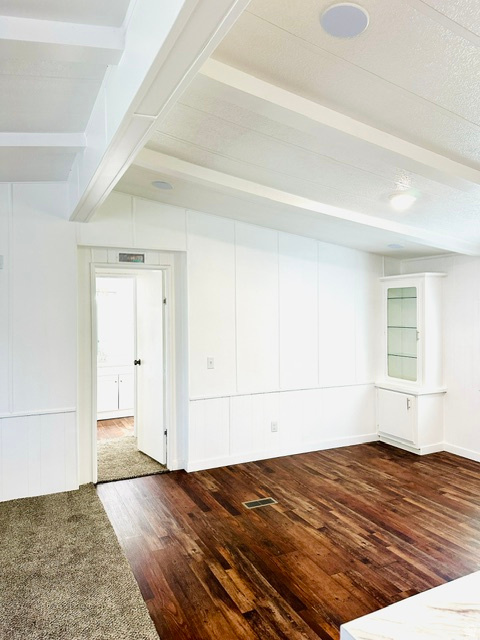 LAKEVIEW ESTATES - Residential