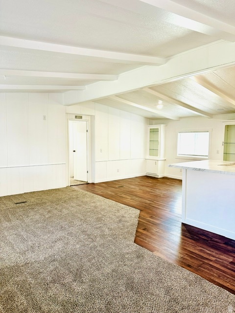 LAKEVIEW ESTATES - Residential